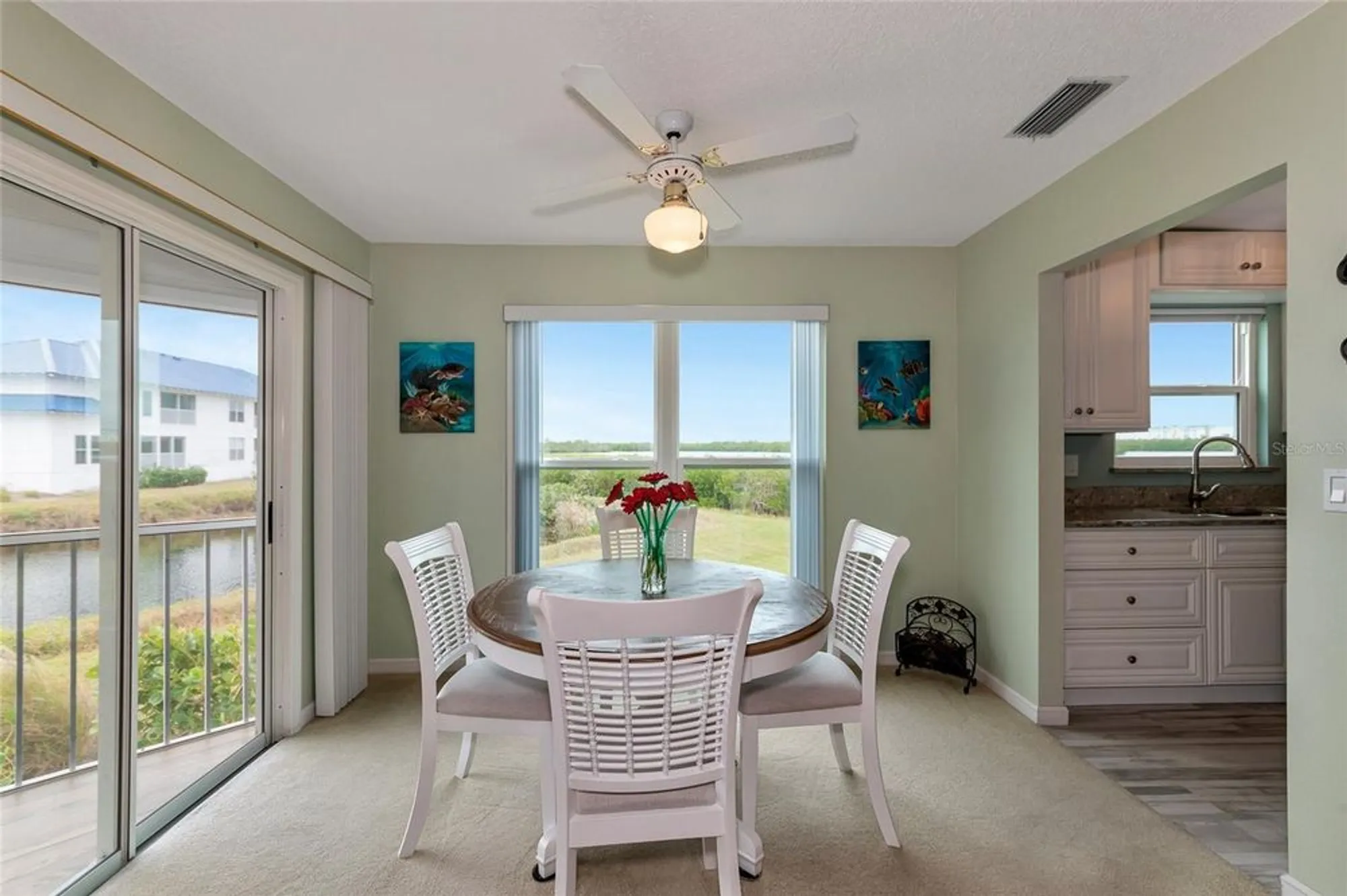 Property Slideshow image 8 of 53 | 829 audubon dr # 829, Bradenton, FL, 34209