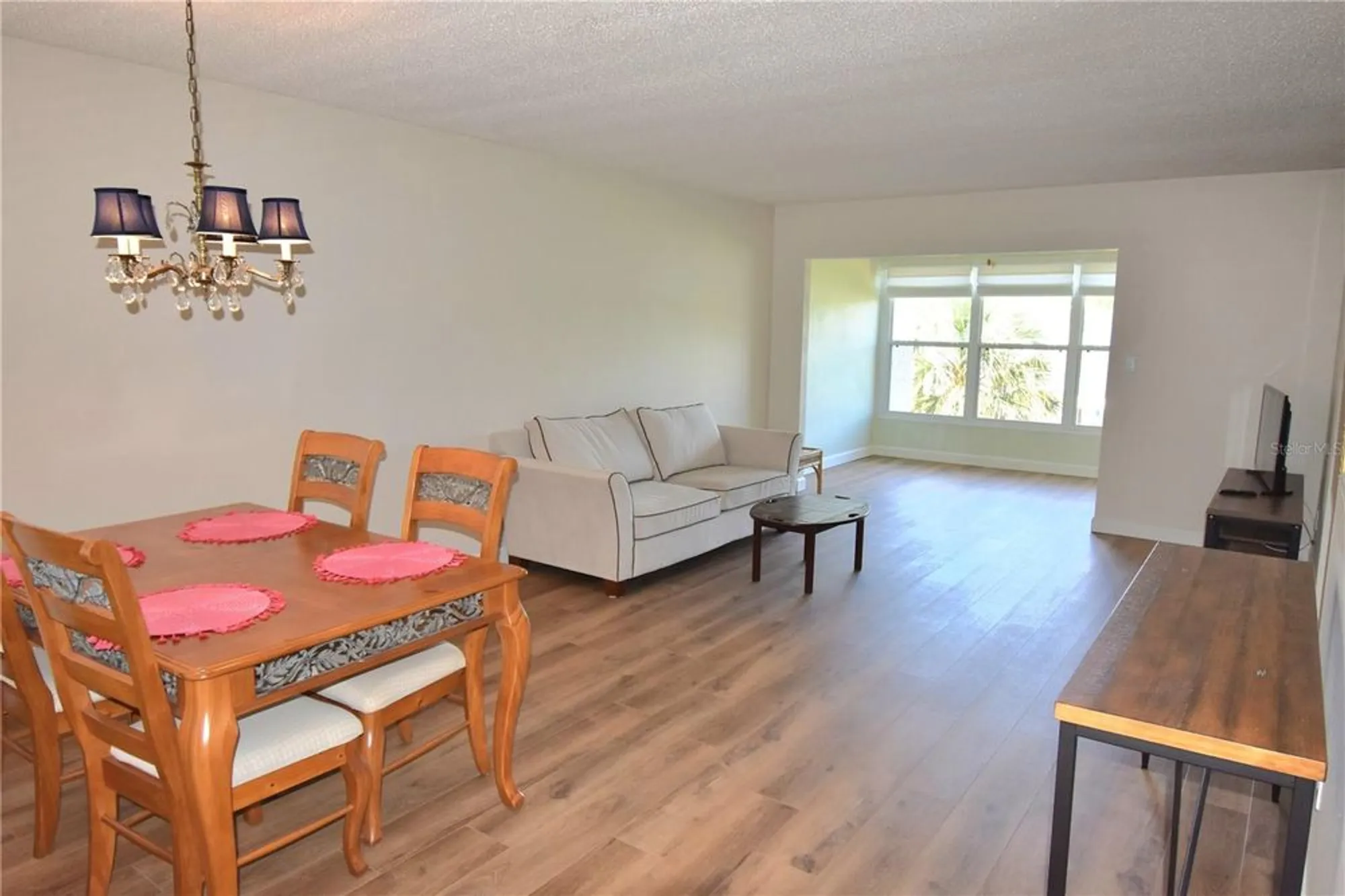 Property Slideshow image 9 of 24 | 940 virginia st 304, Dunedin, FL, 34698