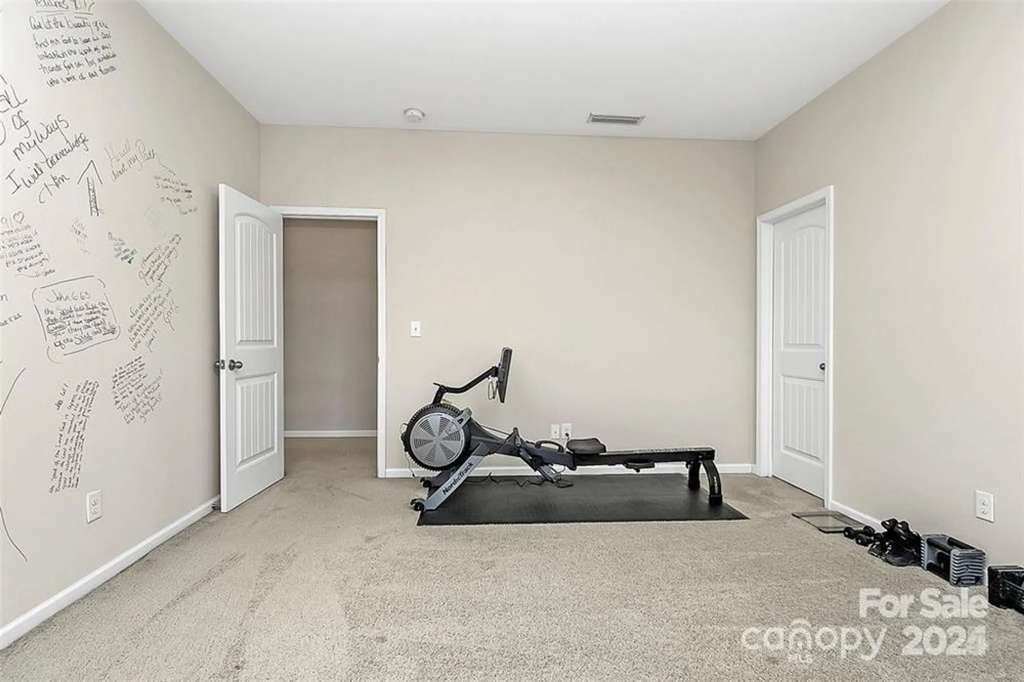 Property Slideshow image 30 of 44 | 4146 la crema dr, Charlotte, NC, 28214