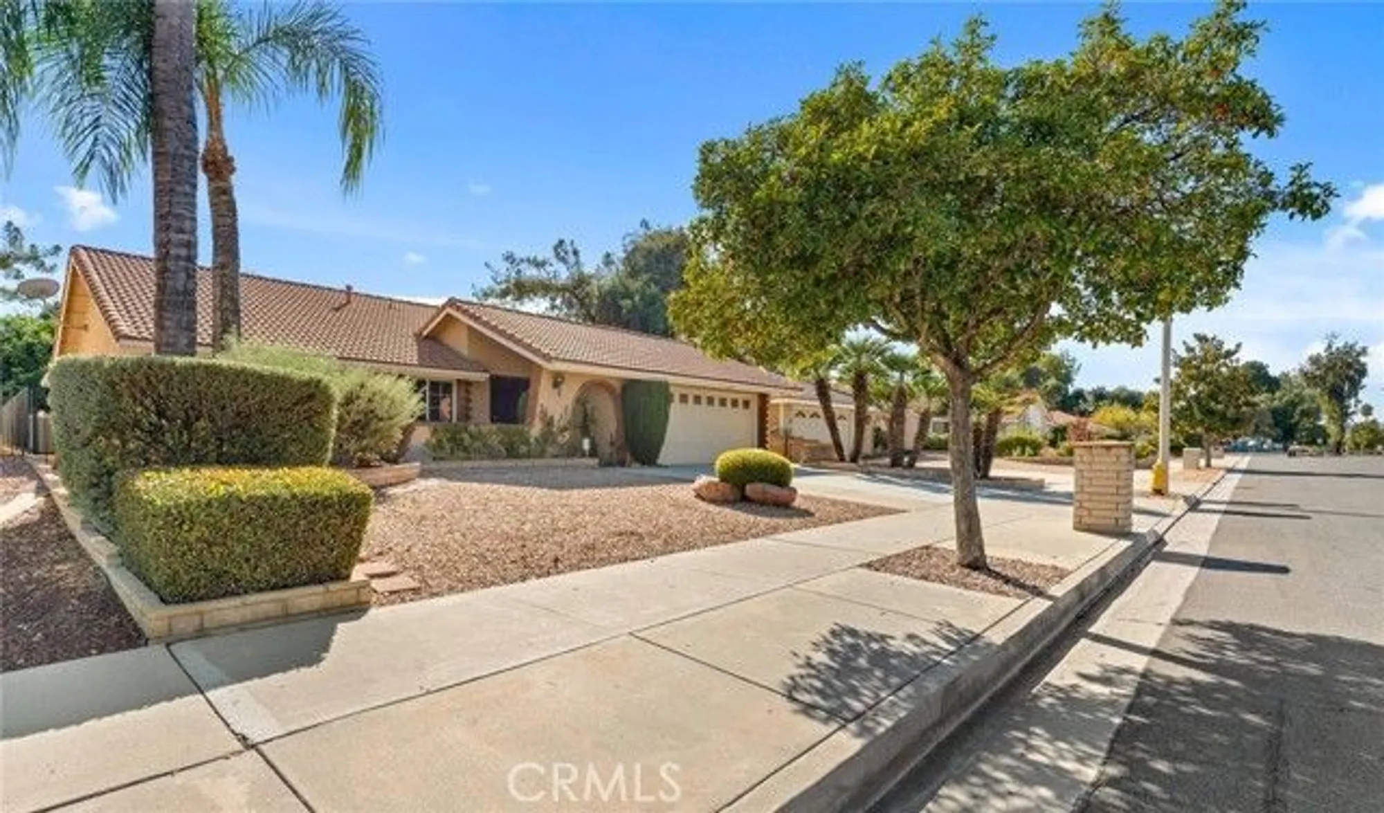 Property Slideshow image 1 of 39 | 2059 silver oak way, Hemet, CA, 92545