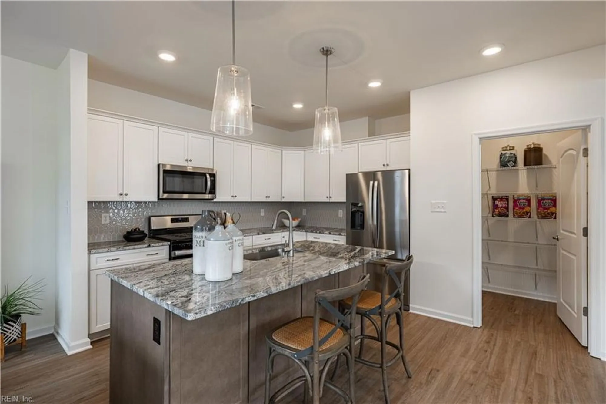 Property Slideshow image 28 of 33 | 202 oxford ave # 46-1, Smithfield, VA, 23430