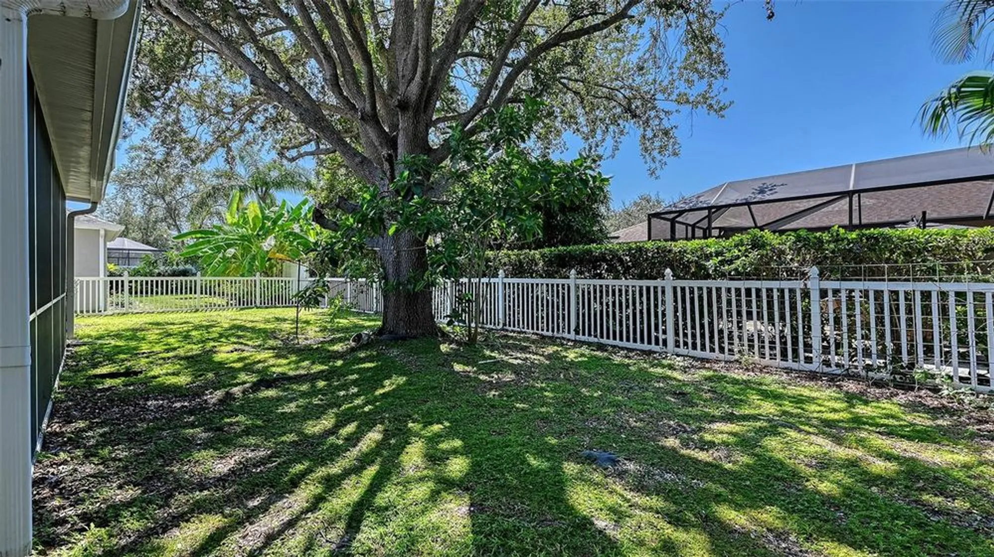 Property Slideshow image 32 of 58 | 6734 w country club ln, Sarasota, FL, 34243