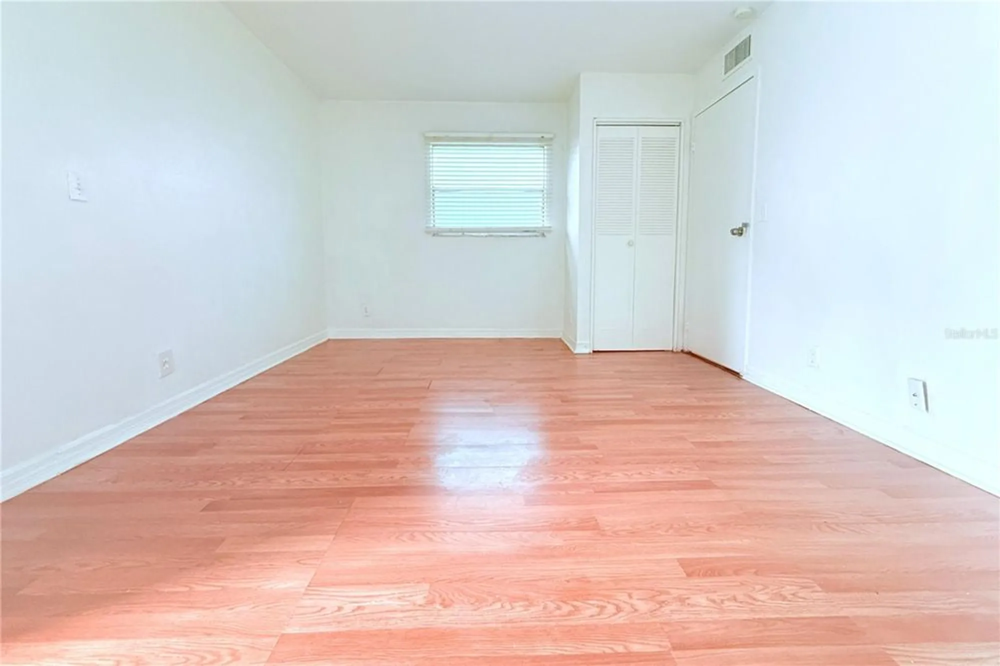 Property Slideshow image 22 of 40 | 101 cambridge trl apt 194, Sun City Center, FL, 33573