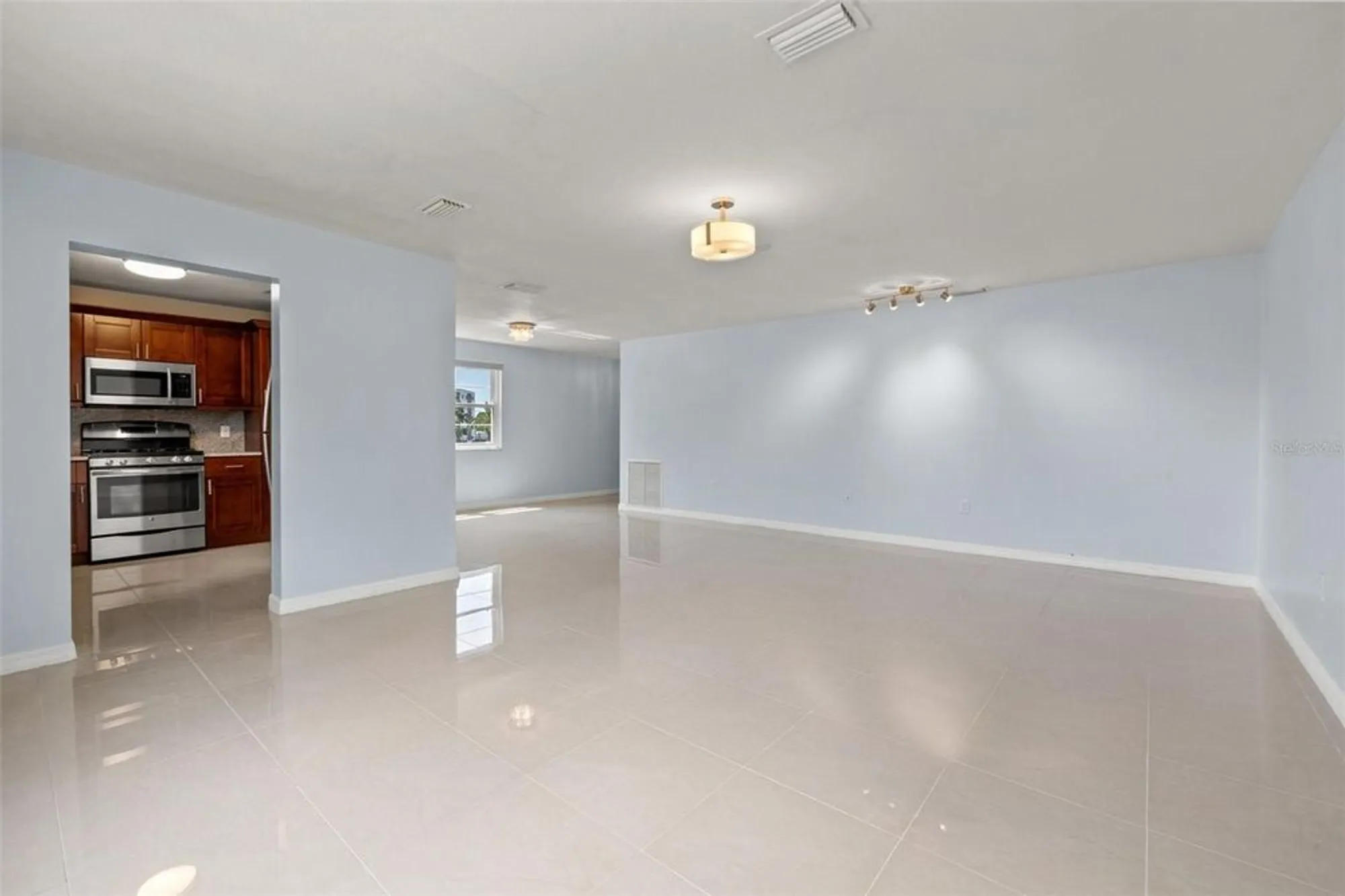 Property Slideshow image 4 of 33 | 5660 80th st n unit a208, St Petersburg, FL, 33709