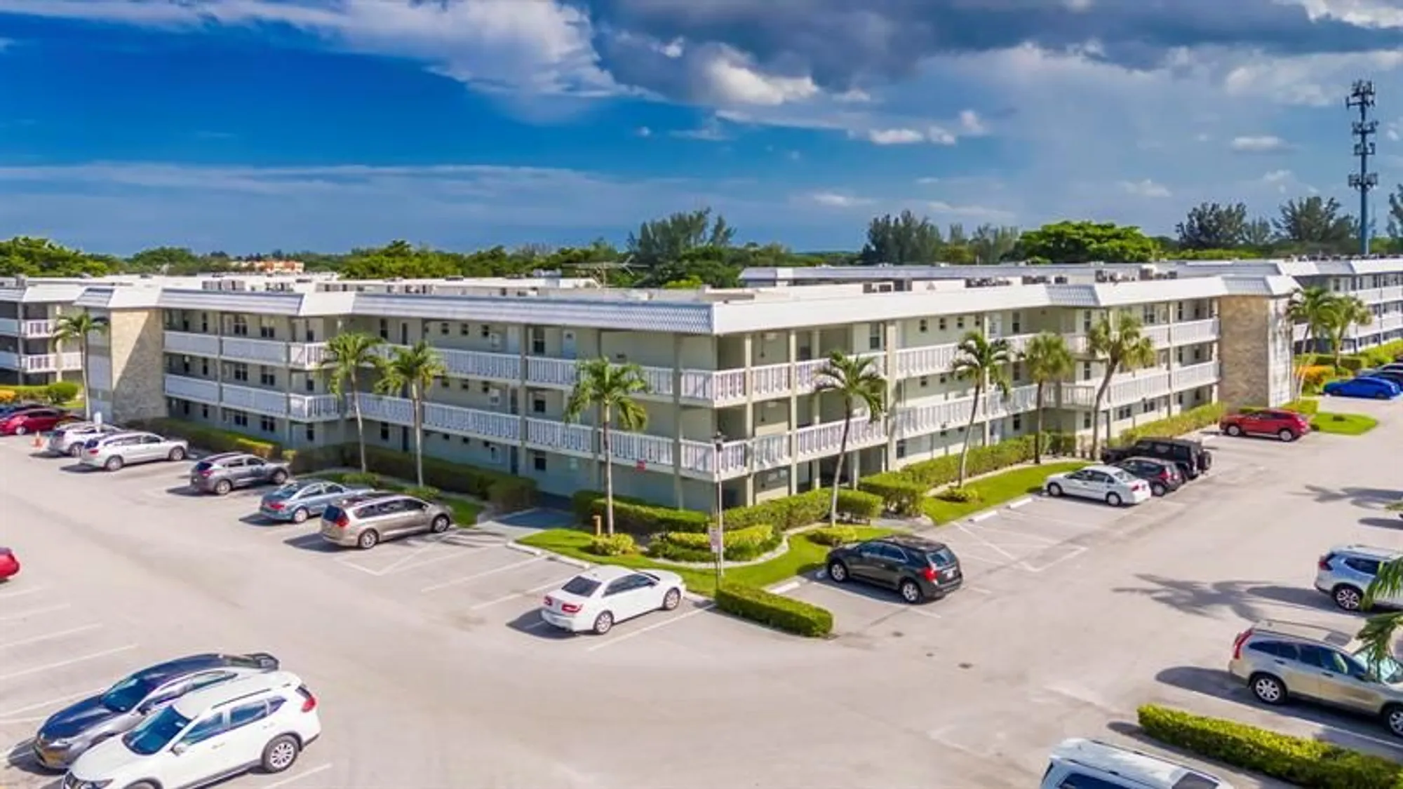 Property Slideshow image 18 of 27 | 9872 marina blvd apt 1417, Boca Raton, FL, 33428