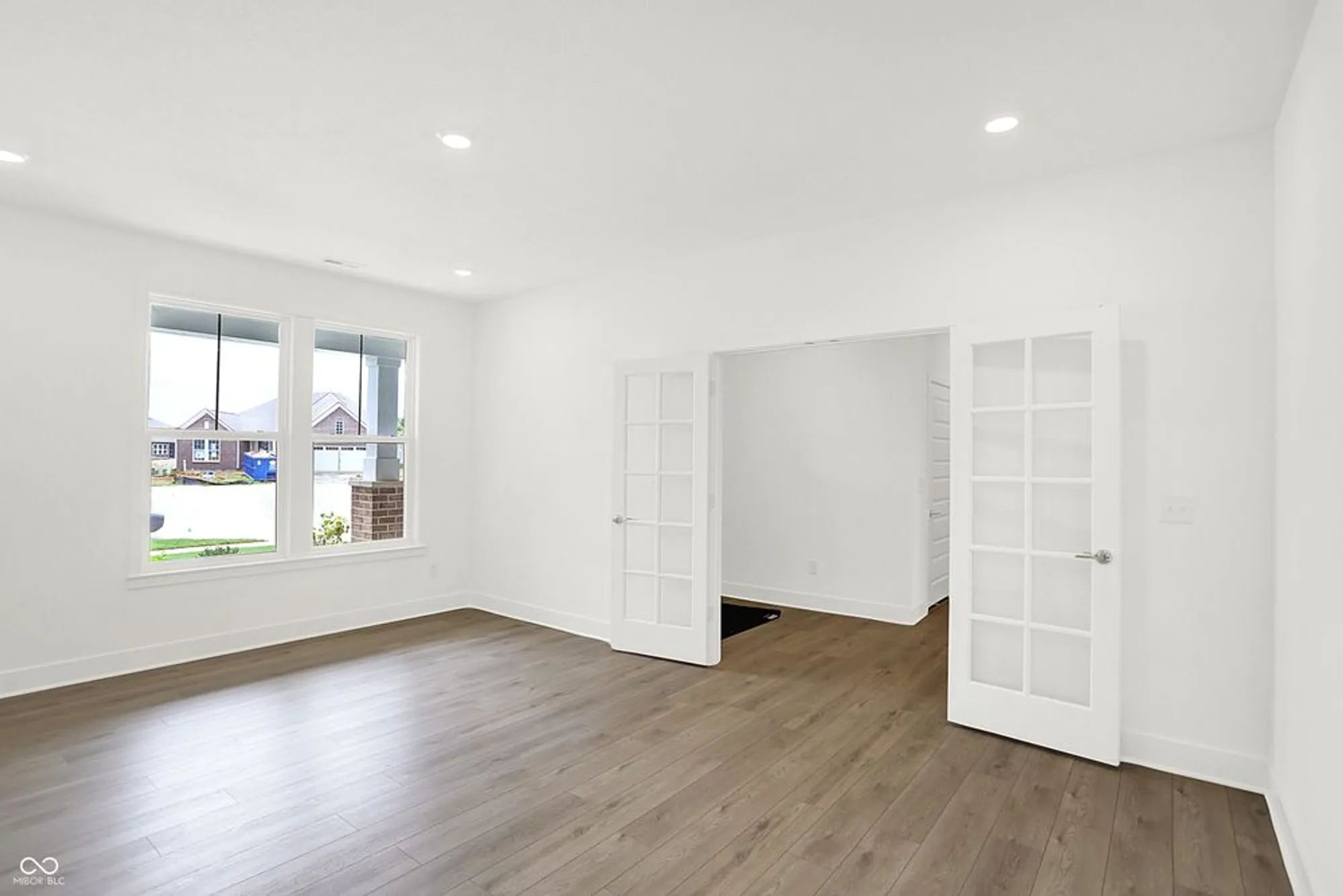 Property Slideshow image 8 of 46 | 5062 foxley park ln, Avon, IN, 46123