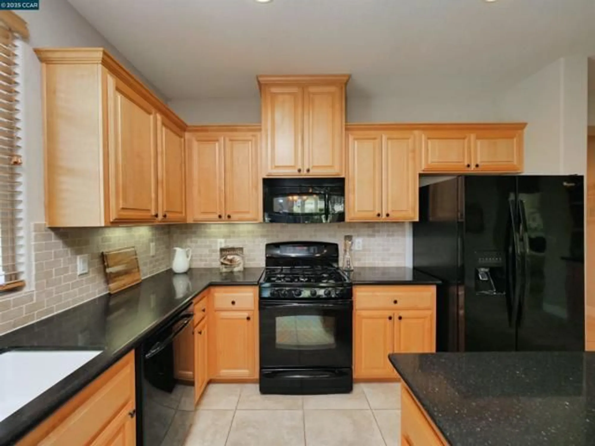 Property Slideshow image 19 of 60 | 335 suez canal ln, Sacramento, CA, 95834