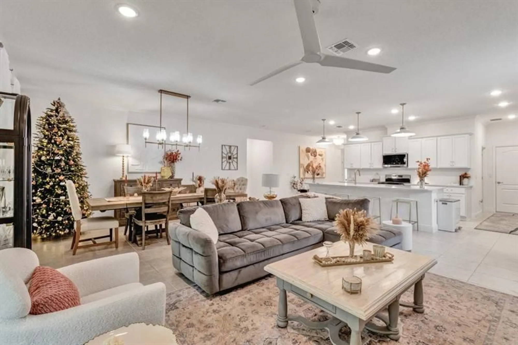 Property Slideshow image 10 of 44 | 3577 loblolly sq, Vero Beach, FL, 32966