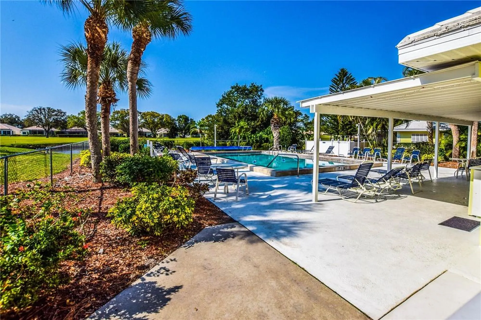 Property Slideshow image 29 of 39 | 266 cerromar way 55, Venice, FL, 34293