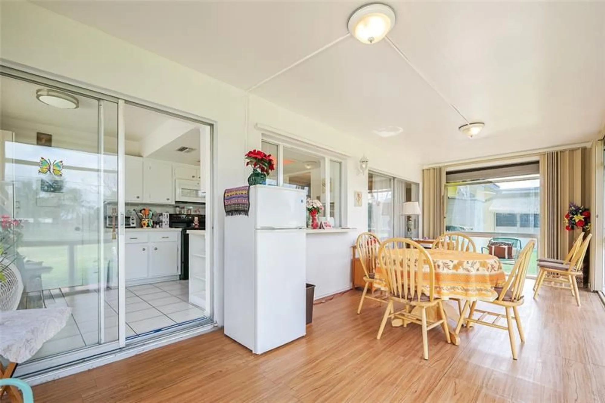 Property Slideshow image 15 of 55 | 4510 nw 45th ct, Tamarac, FL, 33319