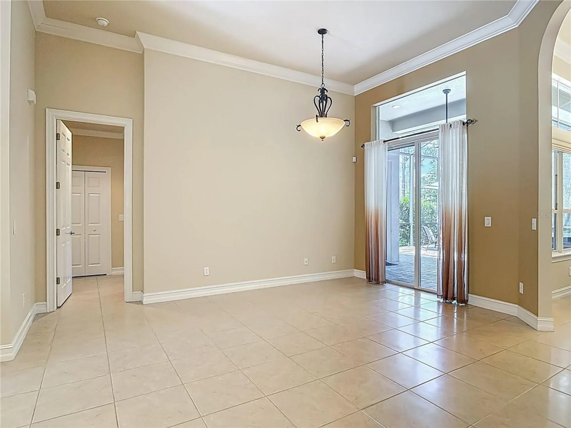 Property Slideshow image 12 of 62 | 600 garden club dr, Deland, FL, 32724