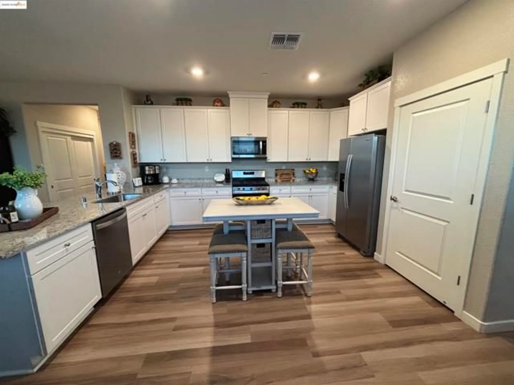 Property Slideshow image 11 of 45 | 2107 lavender pl, Rio Vista, CA, 94571