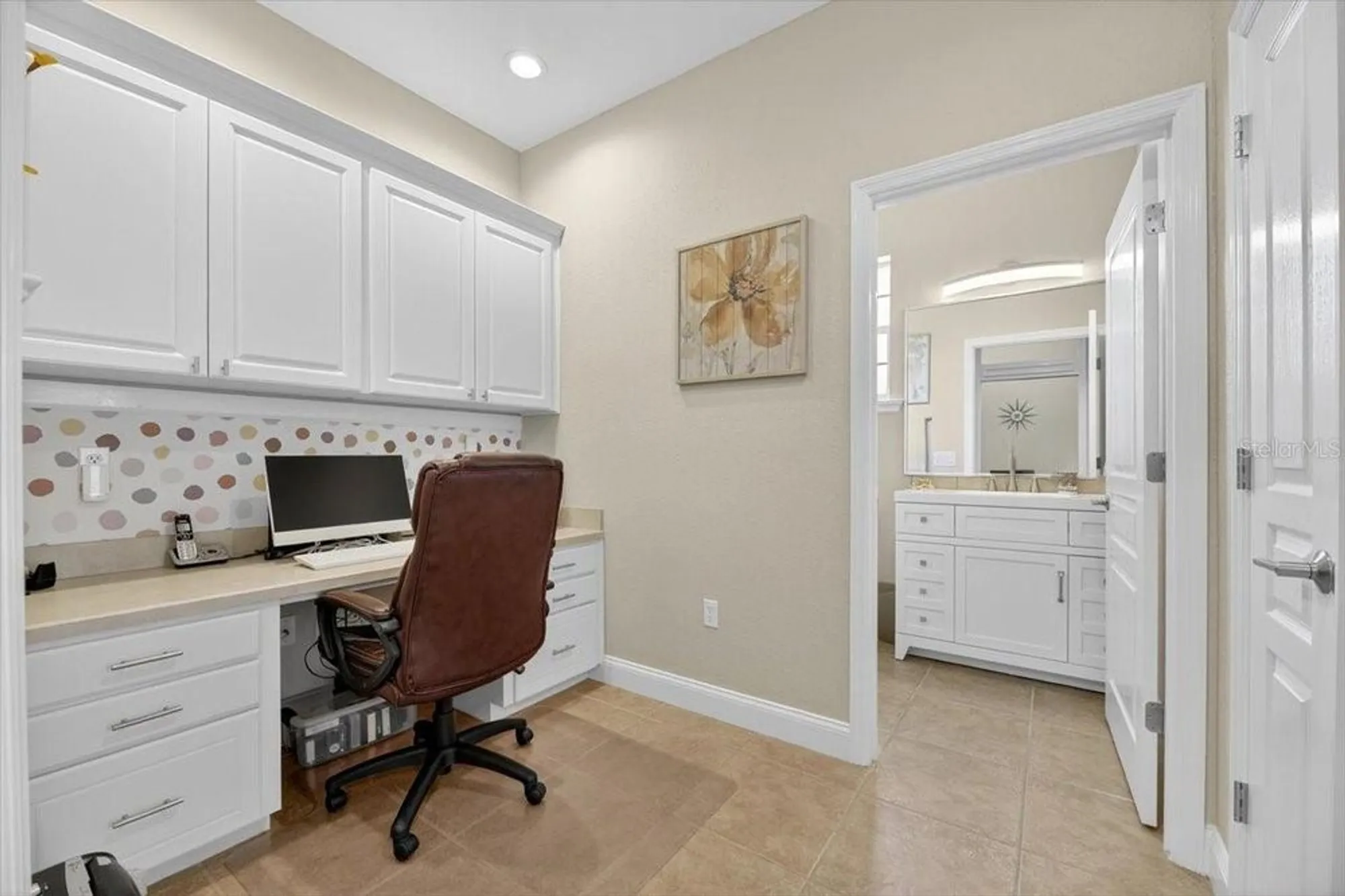 Property Slideshow image 9 of 59 | 8147 lake james dr, Lakeland, FL, 33810