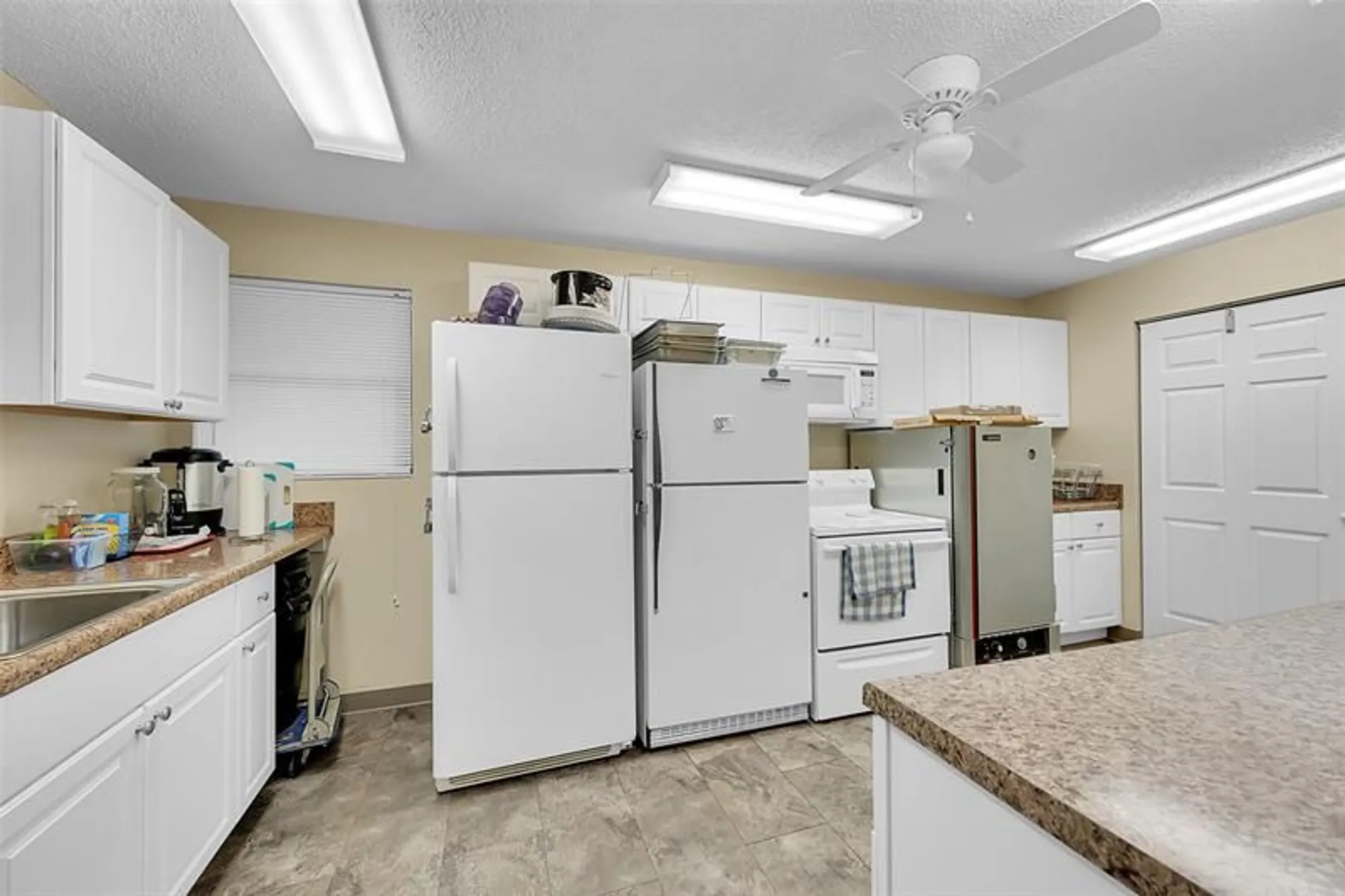Property Slideshow image 33 of 53 | 468 long bow ct # 468, Royal Palm Beach, FL, 33411