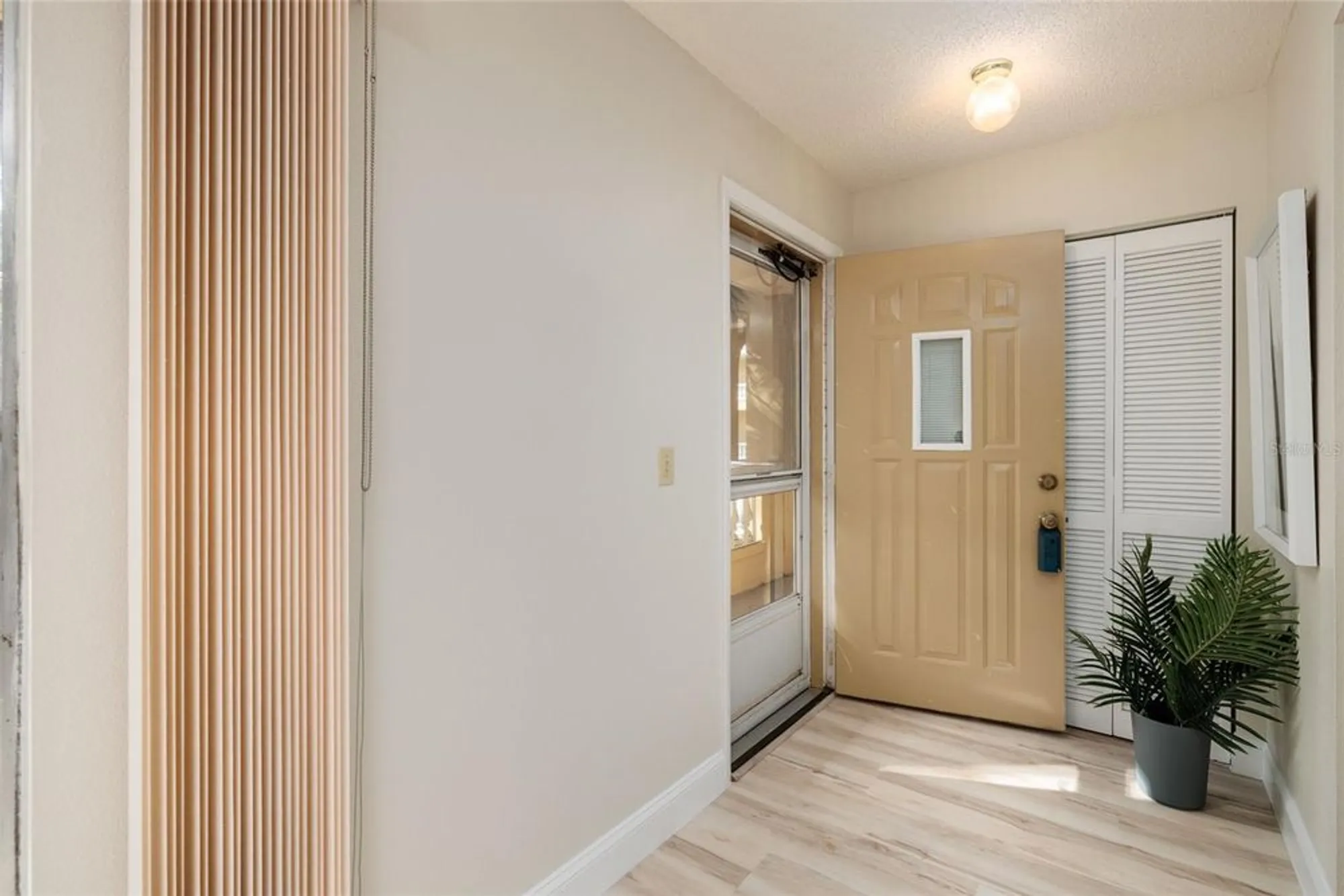 Property Slideshow image 23 of 61 | 2220 spanish dr 36, Clearwater, FL, 33763