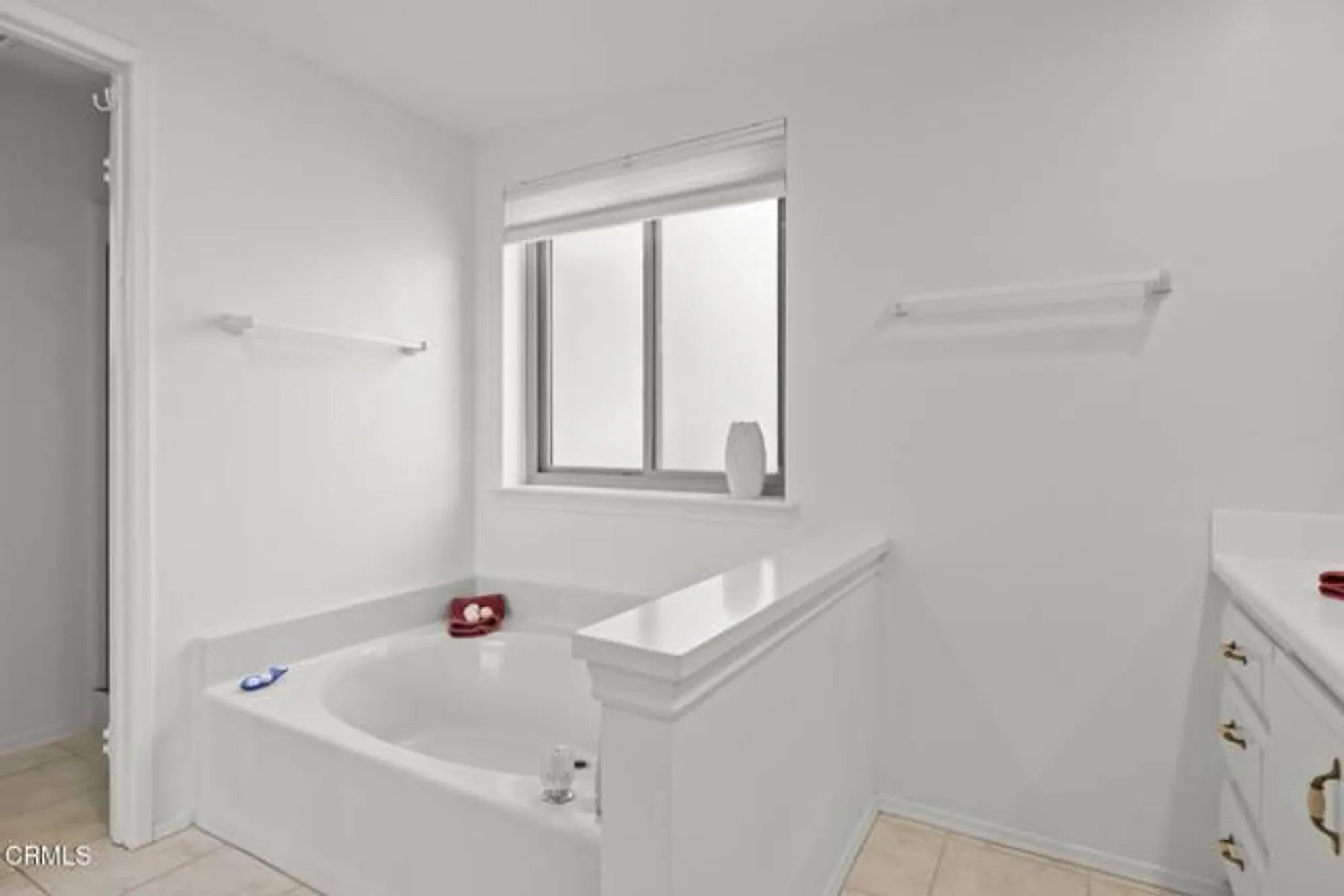 Property Slideshow image 23 of 47 | 6089 san dimas ave, Camarillo, CA, 93012