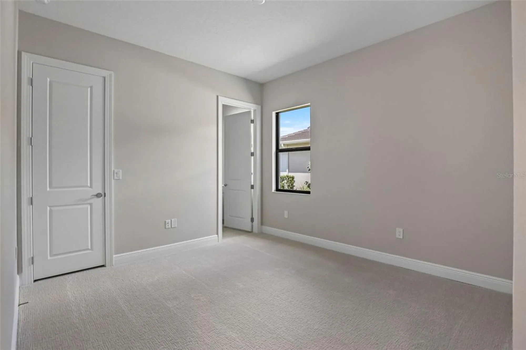 Property Slideshow image 44 of 80 | 4918 kiva cir, Lakewood Ranch, FL, 34211