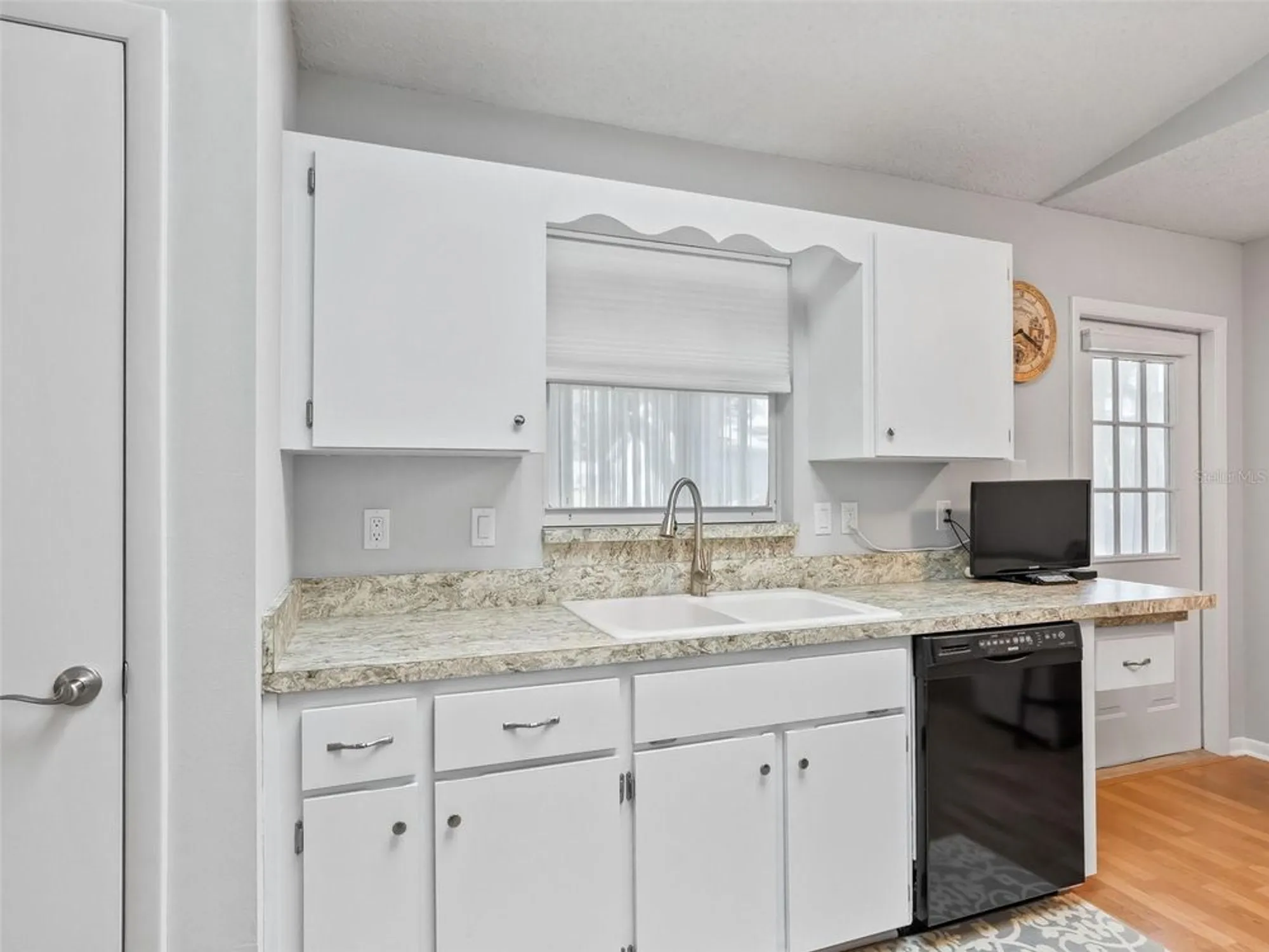 Property Slideshow image 15 of 36 | 1003 dundee cir, Leesburg, FL, 34788