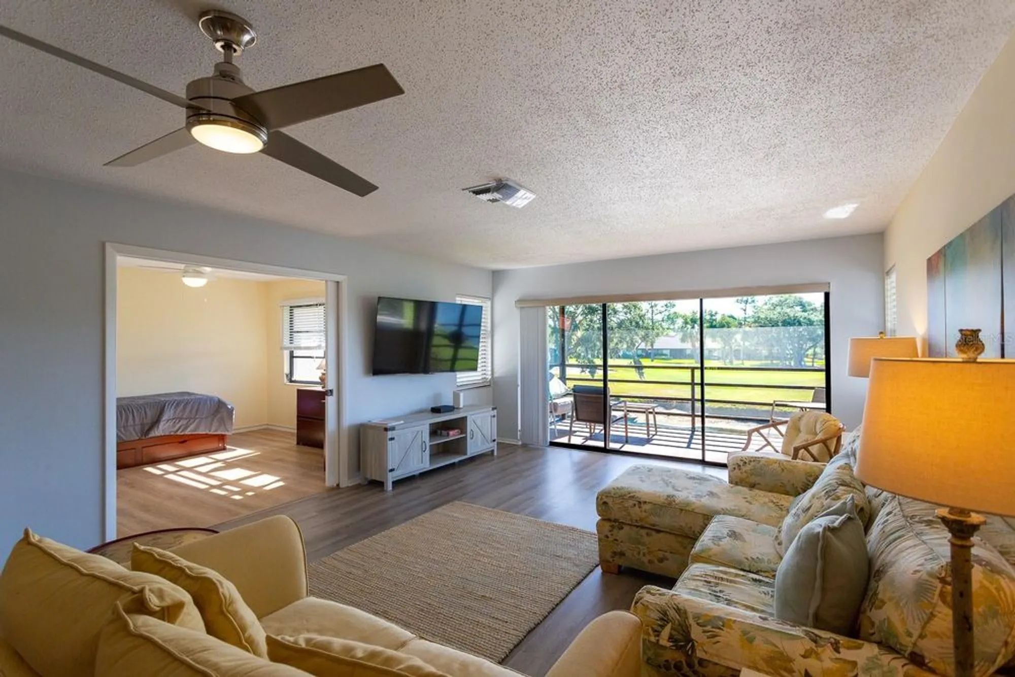 Property Slideshow image 7 of 41 | 5630 golf pointe dr 206, Sarasota, FL, 34243