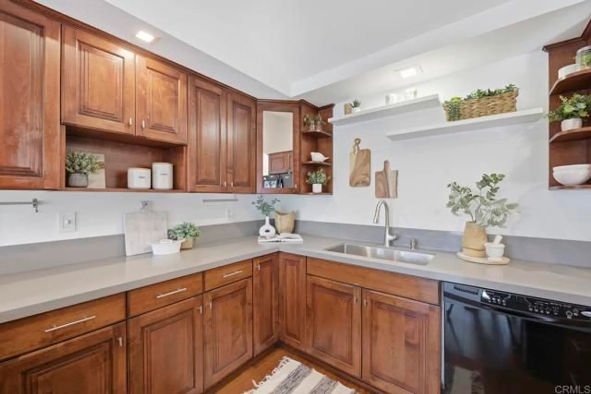 Property Slideshow image 23 of 44 | 1541 via entrada del lago, San Marcos, CA, 92078