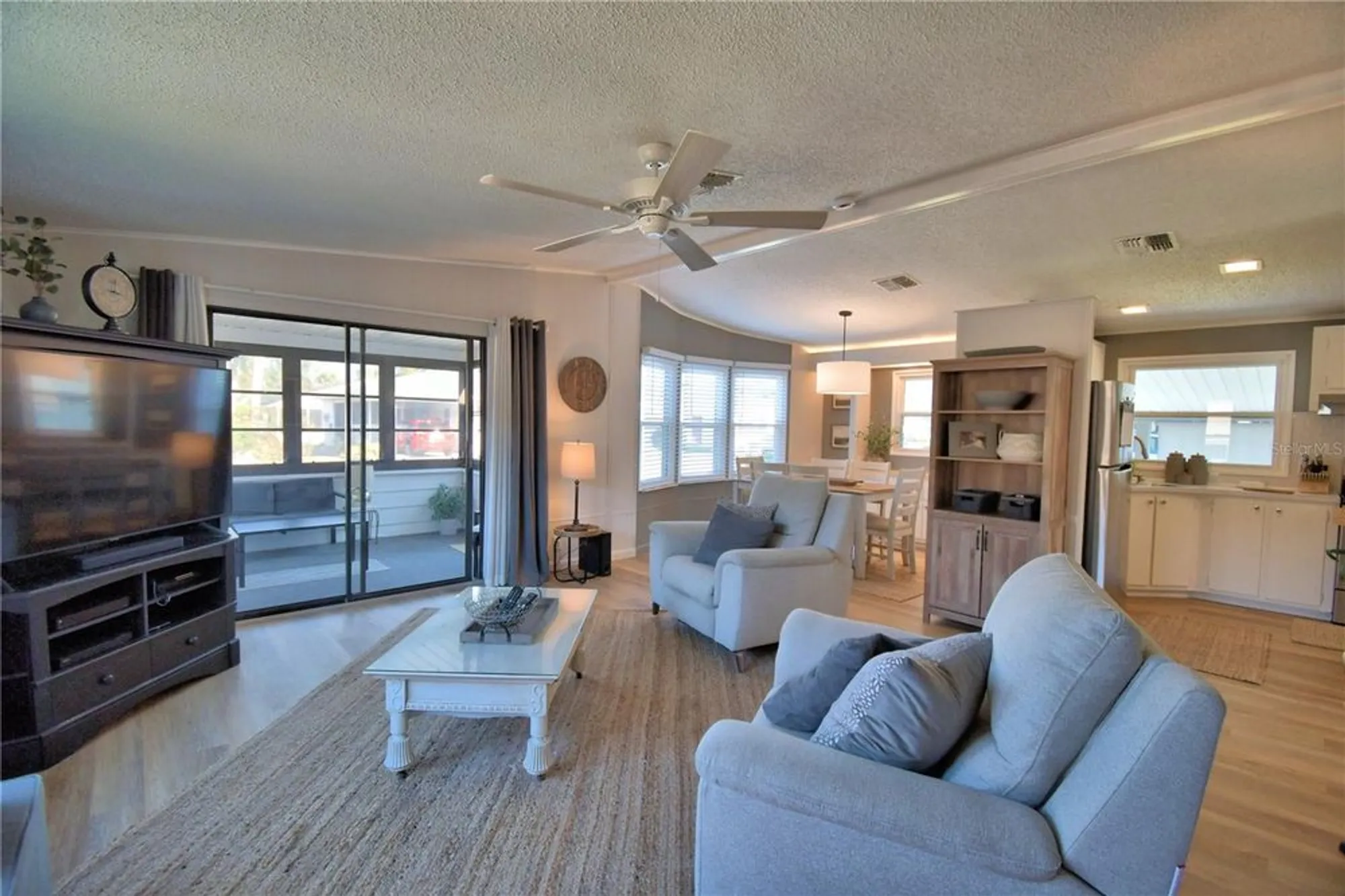 Property Slideshow image 15 of 50 | 4849 goldenview ln, Lakeland, FL, 33811