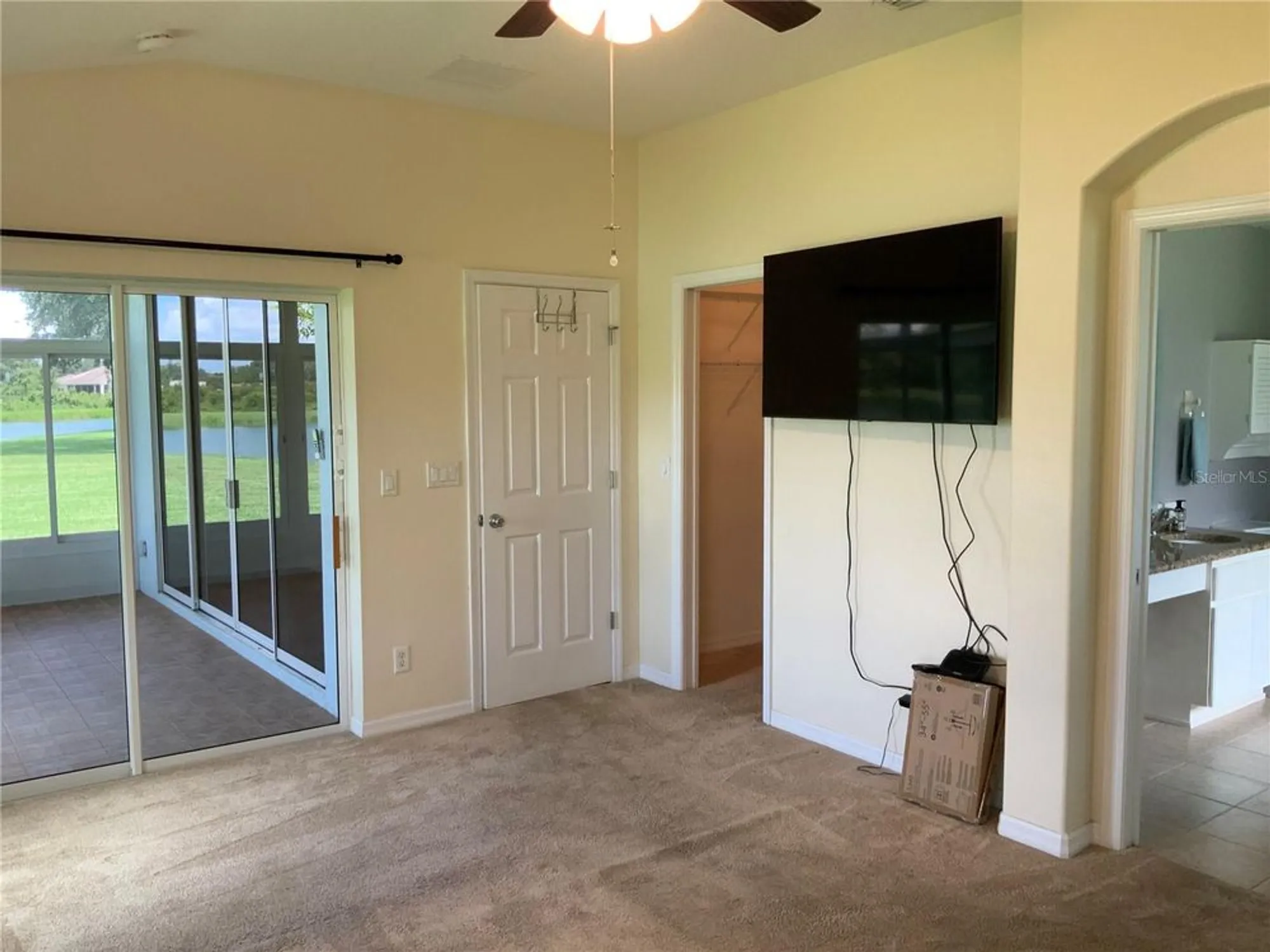 Property Slideshow image 4 of 26 | 27123 nostalgia dr, Leesburg, FL, 34748