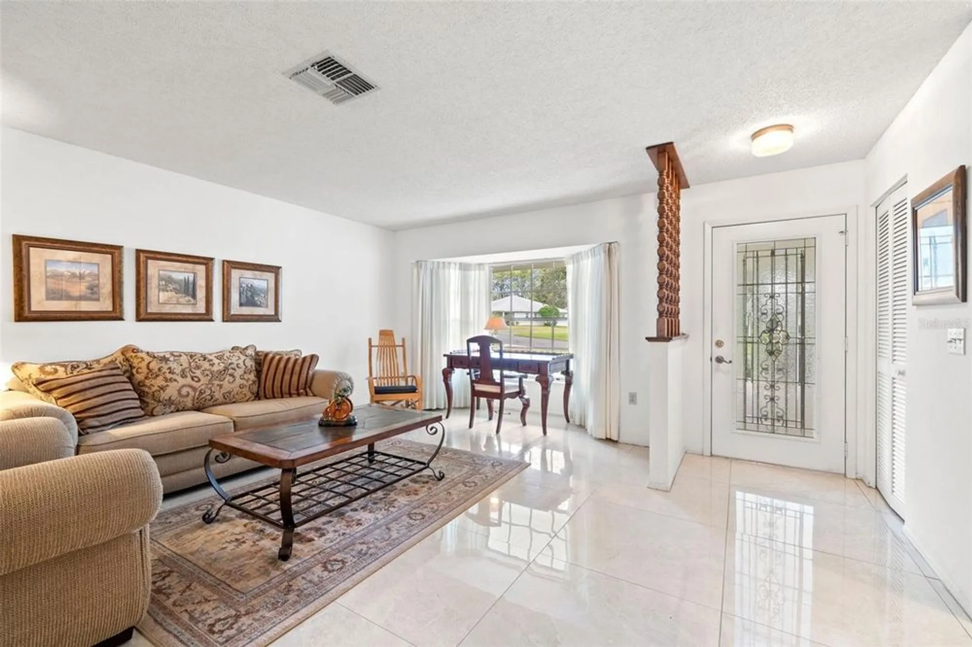 Property Slideshow image 8 of 67 | 6404 lost tree ln, Spring Hill, FL, 34606