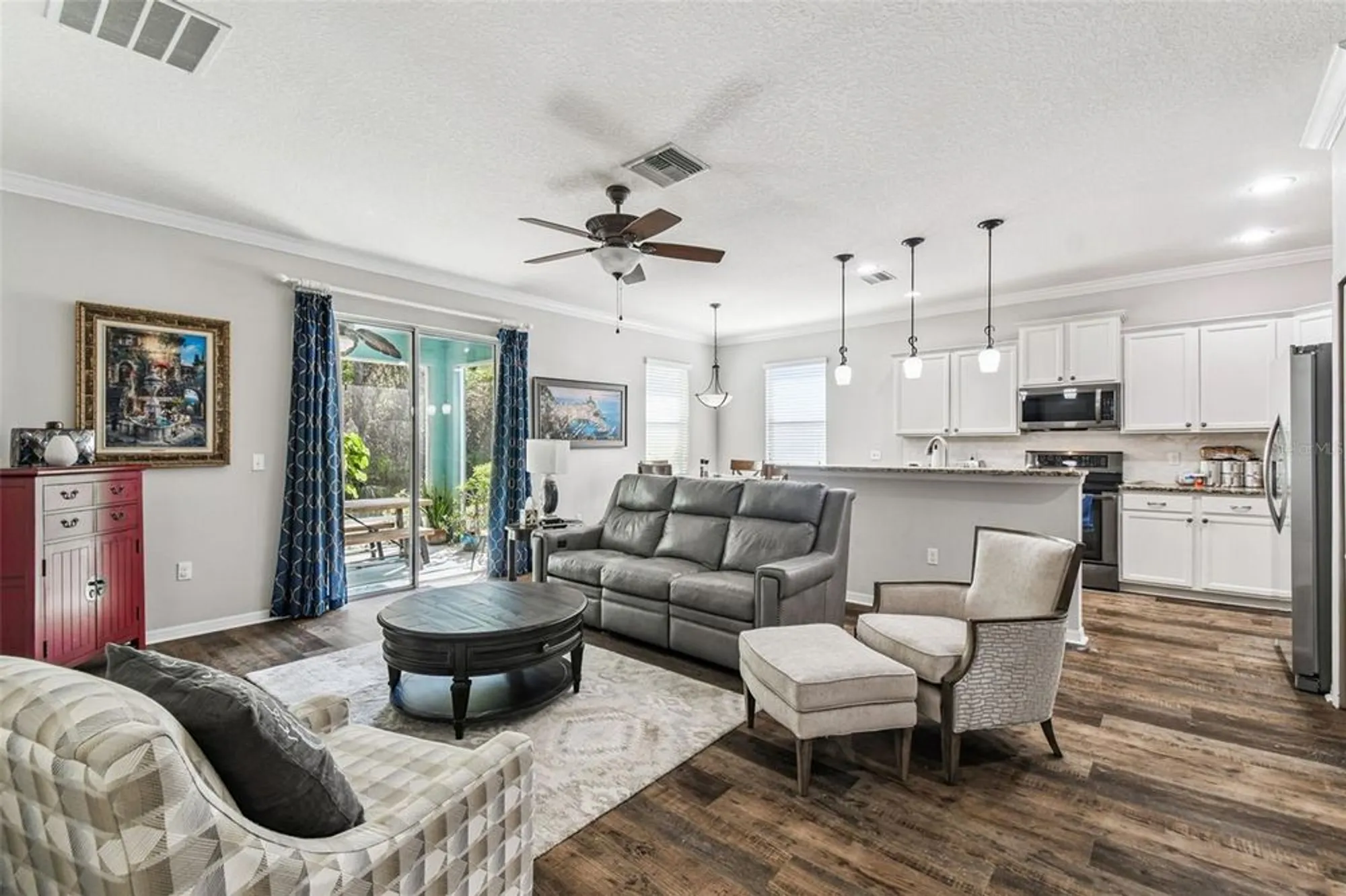 Property Slideshow image 10 of 91 | 11150 paradise point way, New Port Richey, FL, 34654