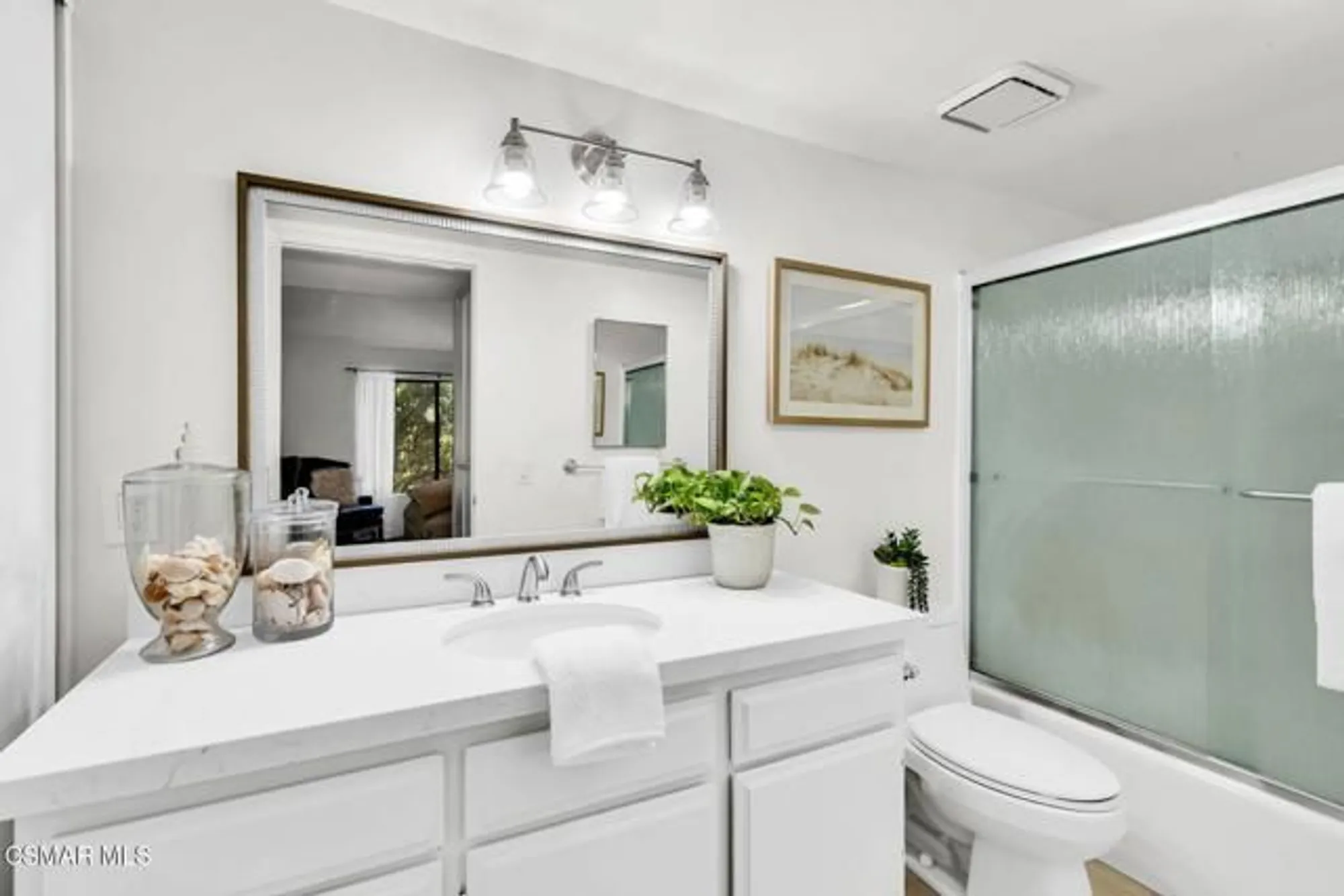 Property Slideshow image 29 of 54 | 769 birchpark cir 203, Thousand Oaks, CA, 91360