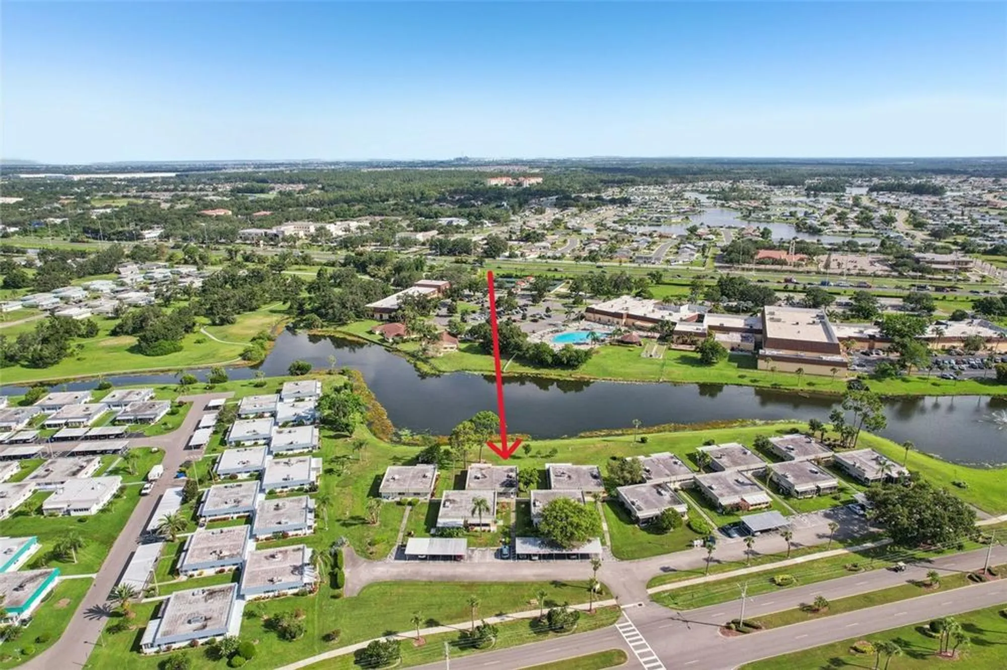 Property Slideshow image 23 of 50 | 201 kings blvd 19, Sun City Center, FL, 33573