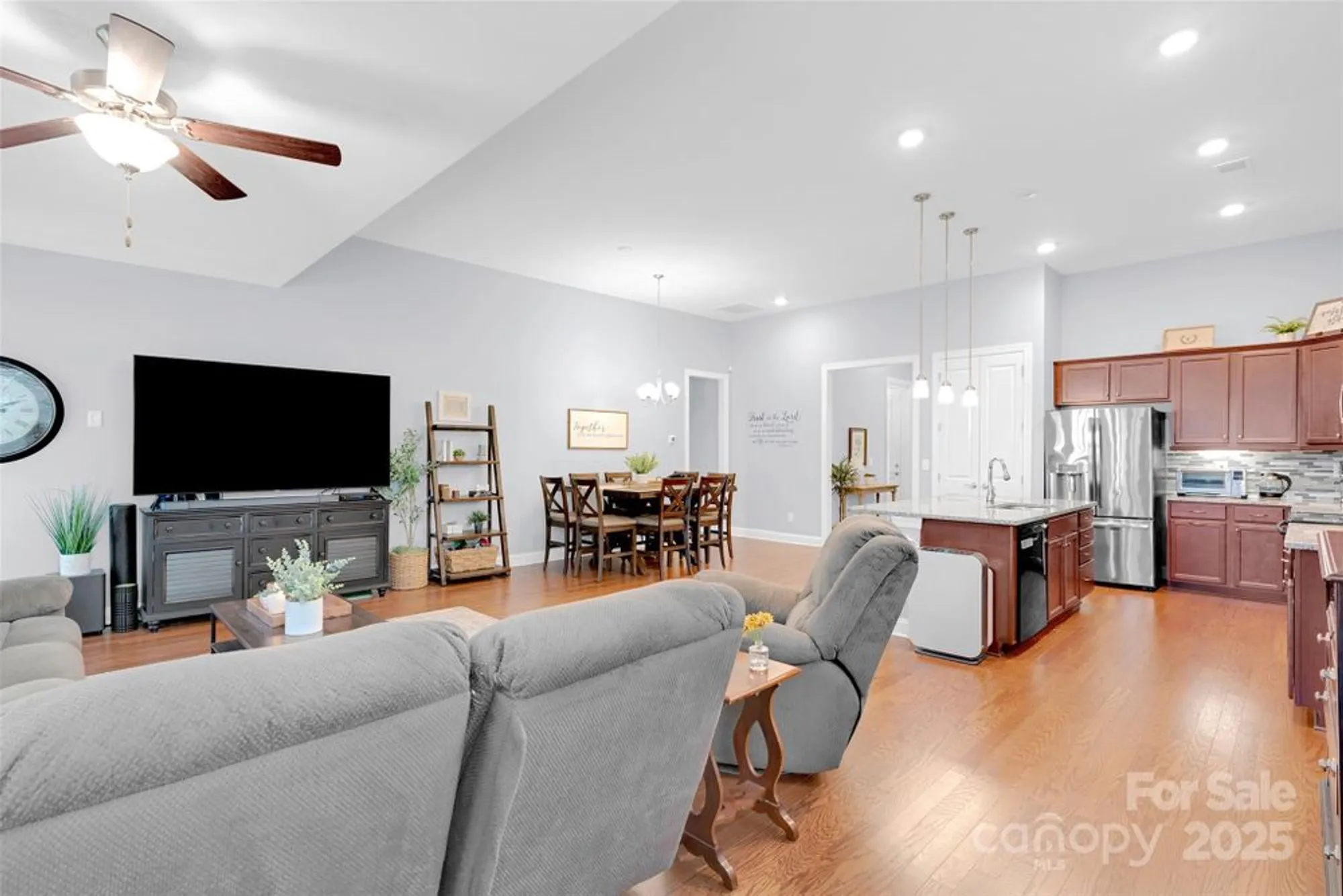 Property Slideshow image 17 of 45 | 8206 festival way, Charlotte, NC, 28215