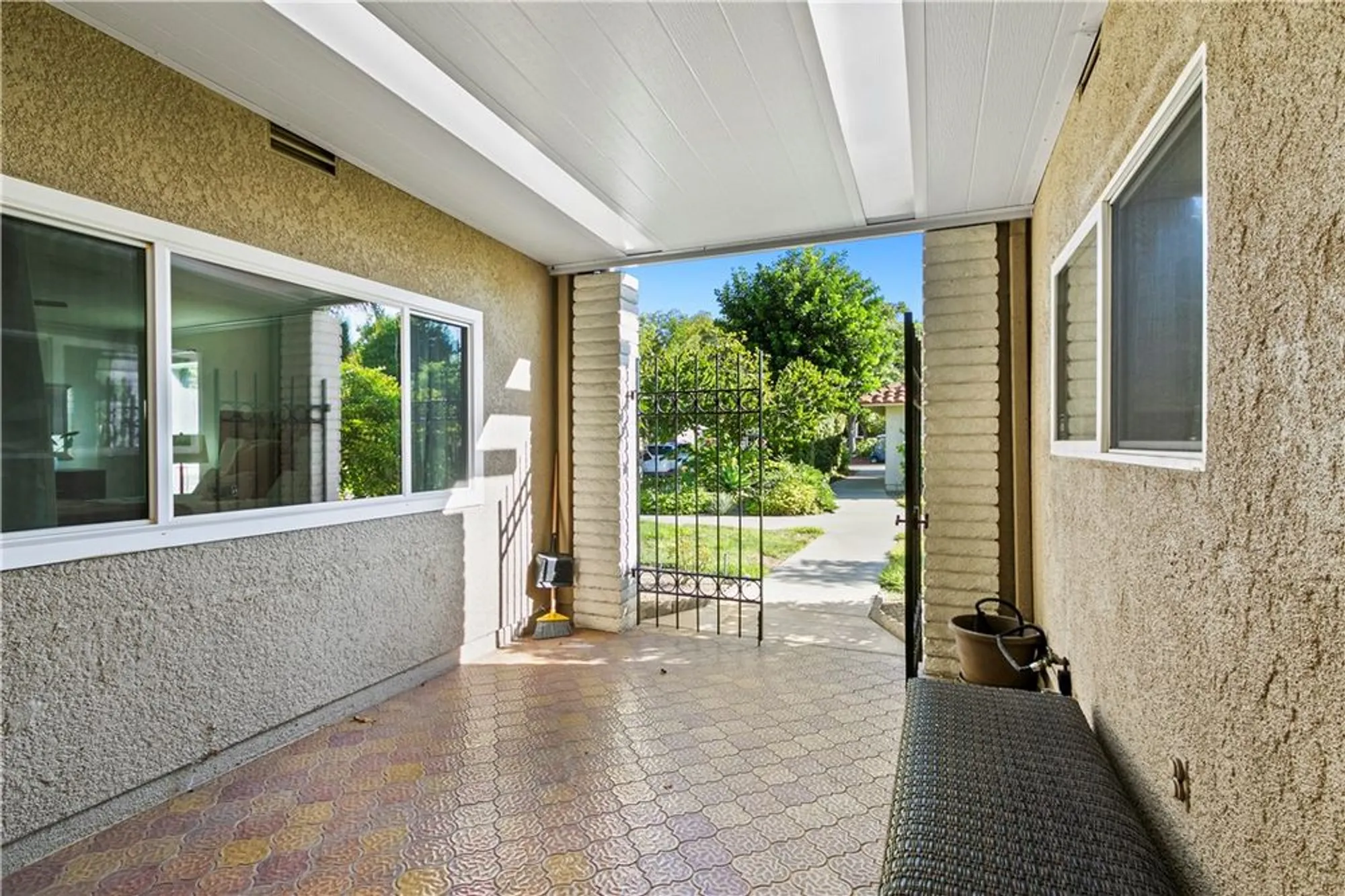 Property Slideshow image 21 of 24 | 2044 via mariposa e a, Laguna Woods, CA, 92637