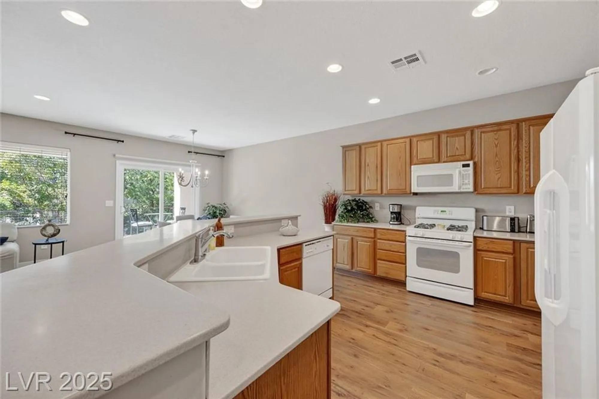 Property Slideshow image 8 of 42 | 2495 capella star st, Henderson, NV, 89044