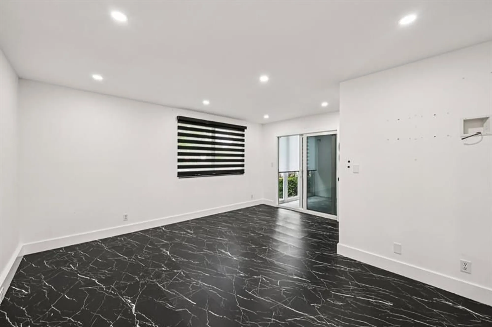 Property Slideshow image 31 of 44 | 1601 abaco dr m1, Coconut Creek, FL, 33066