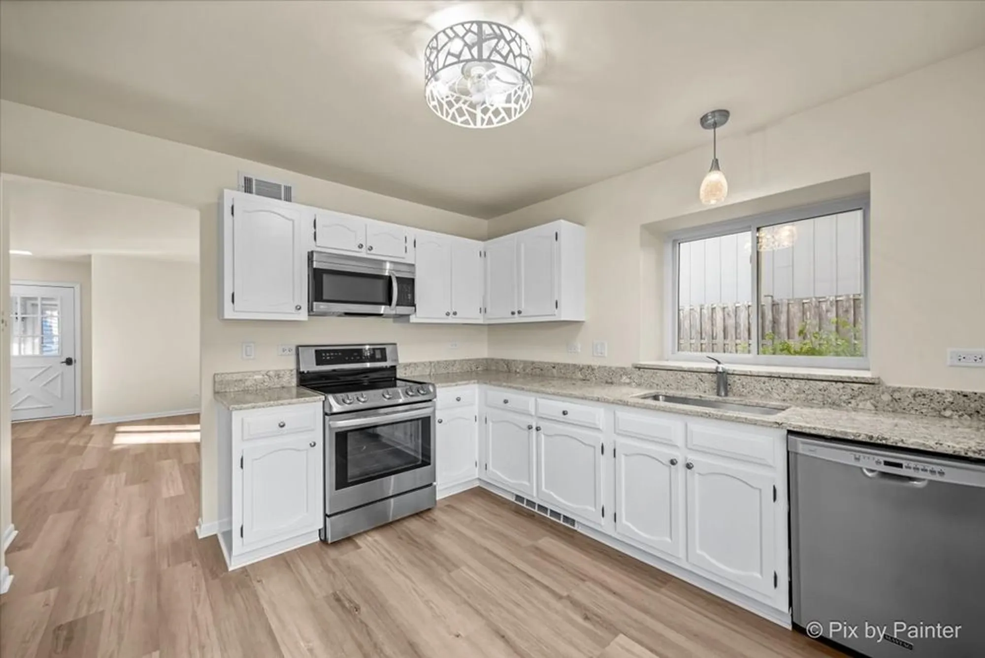 Property Slideshow image 7 of 37 | 7108 granada ln # 280, Fox Lake, IL, 60020