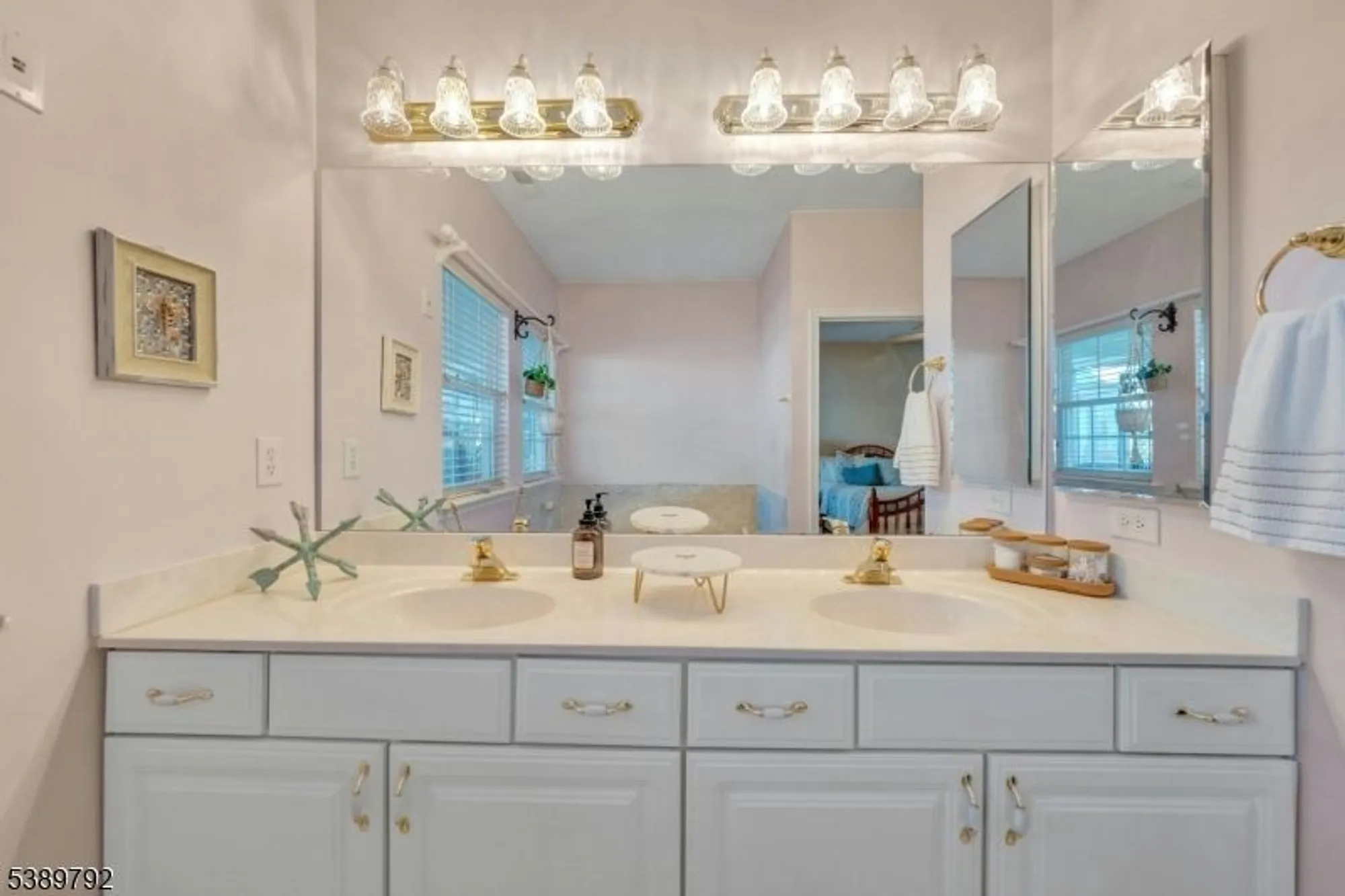 Property Slideshow image 27 of 50 | 5 la rochelle dr, Manchester Tw, NJ, 08759