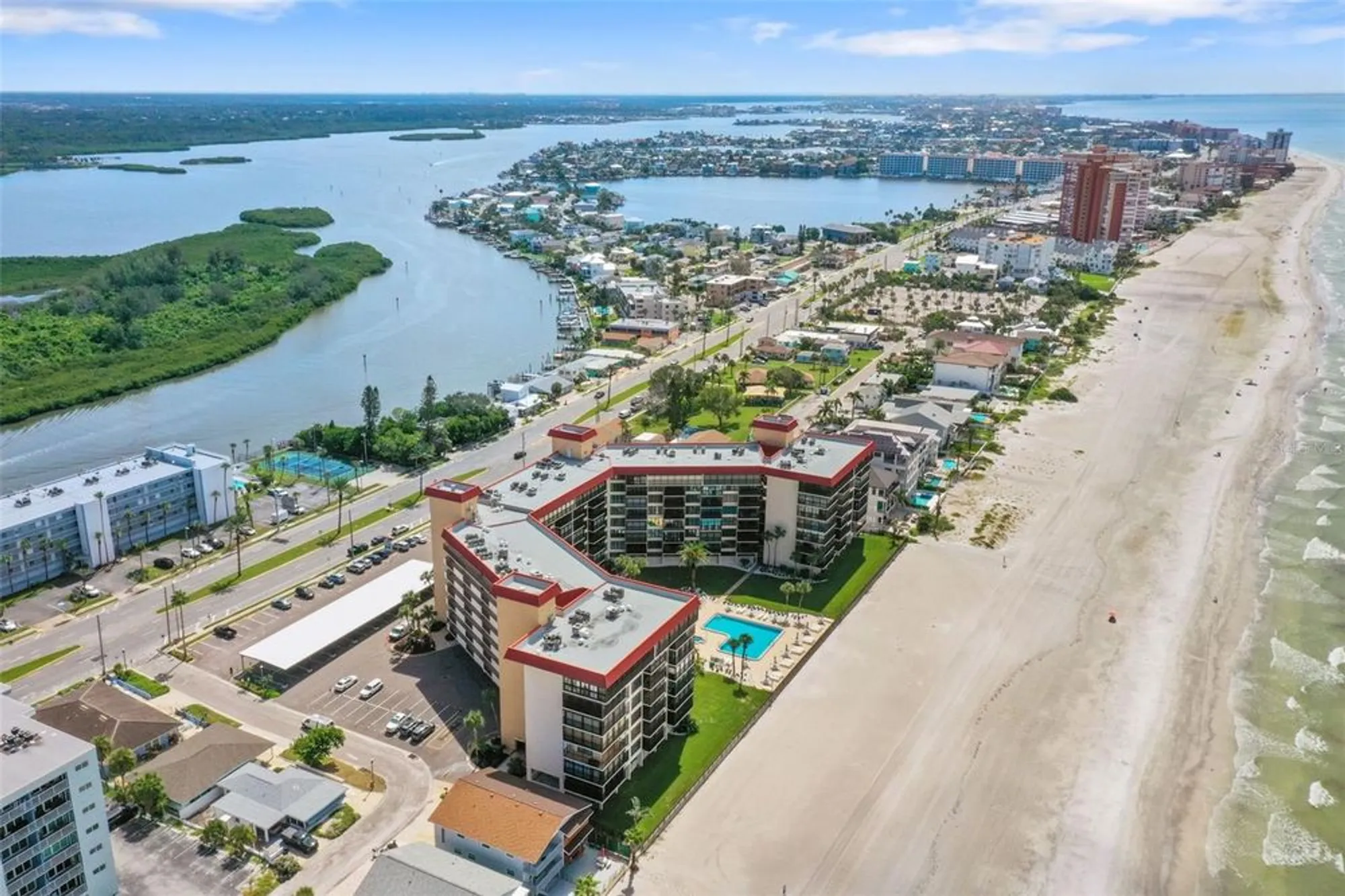 Property Slideshow image 4 of 58 | 18304 gulf blvd 217, Redington Shores, FL, 33708