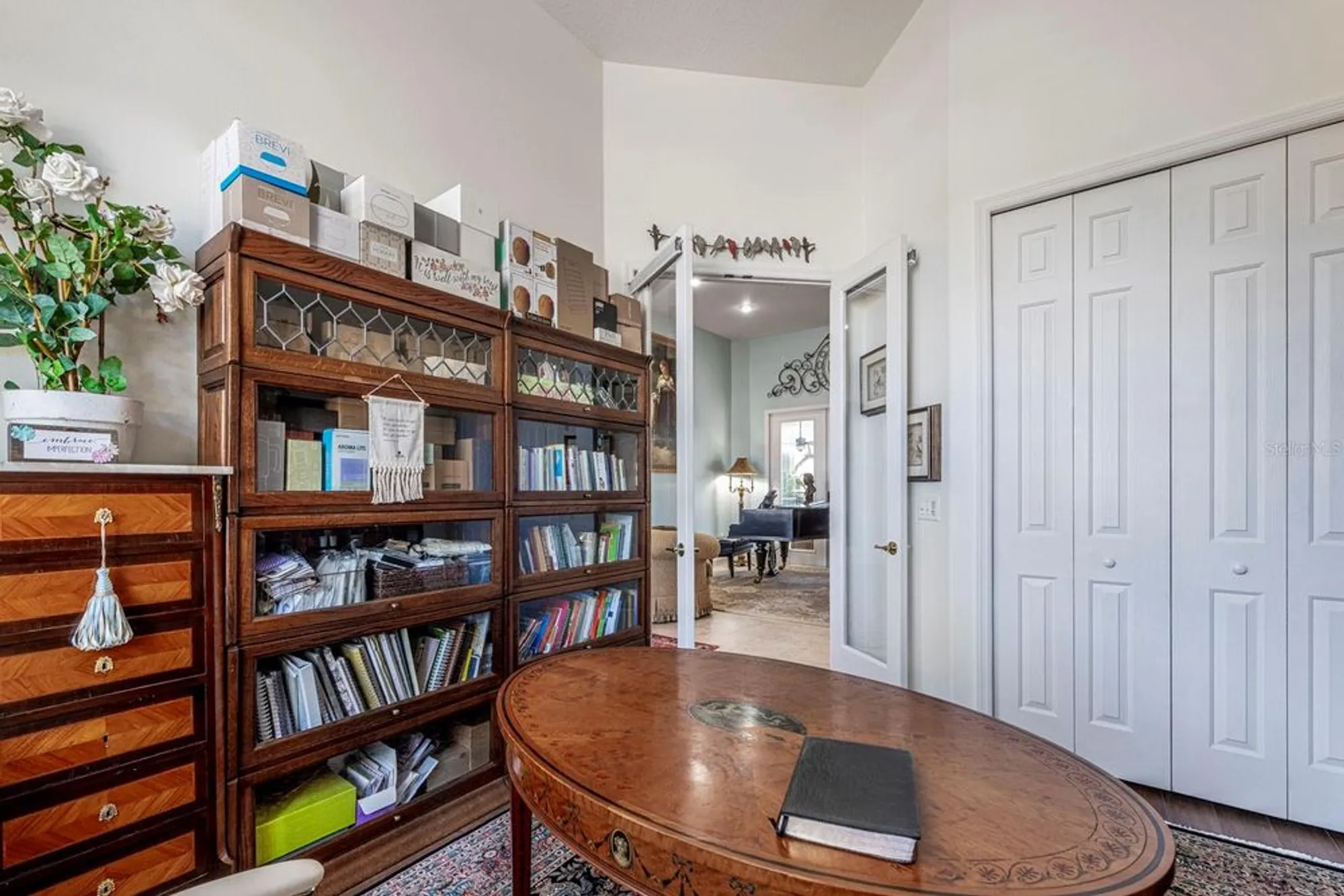 Property Slideshow image 12 of 64 | 5061 greenbriar trl, Mount Dora, FL, 32757