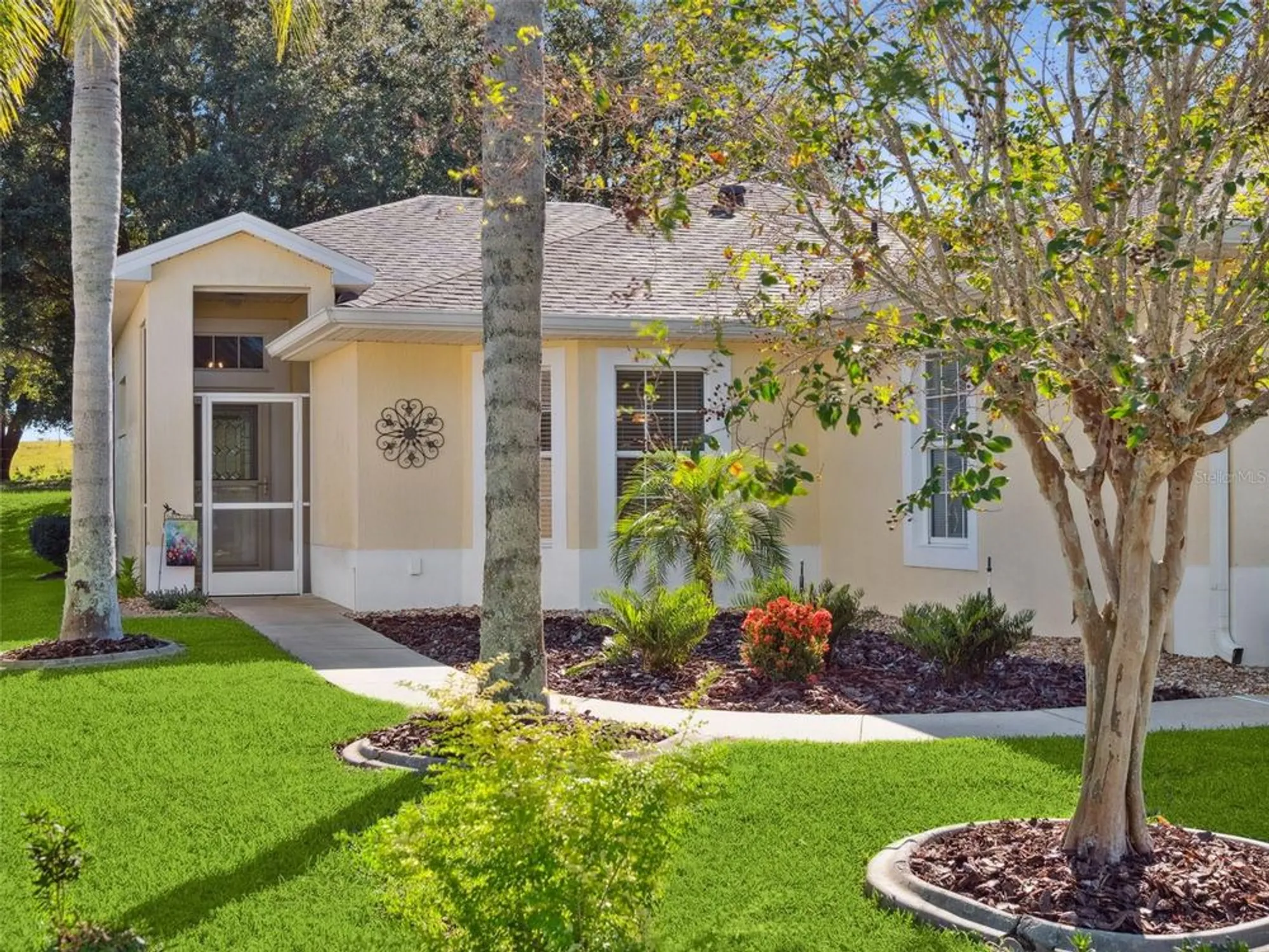 Property Slideshow image 2 of 54 | 20700 queen alexandra dr, Leesburg, FL, 34748