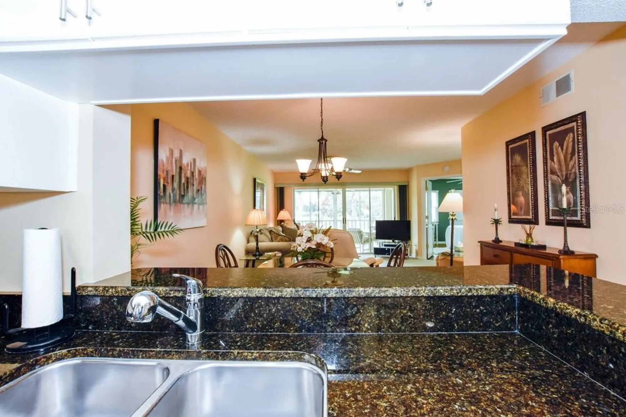 Property Slideshow image 13 of 44 | 433 cerromar ln 438, Venice, FL, 34293