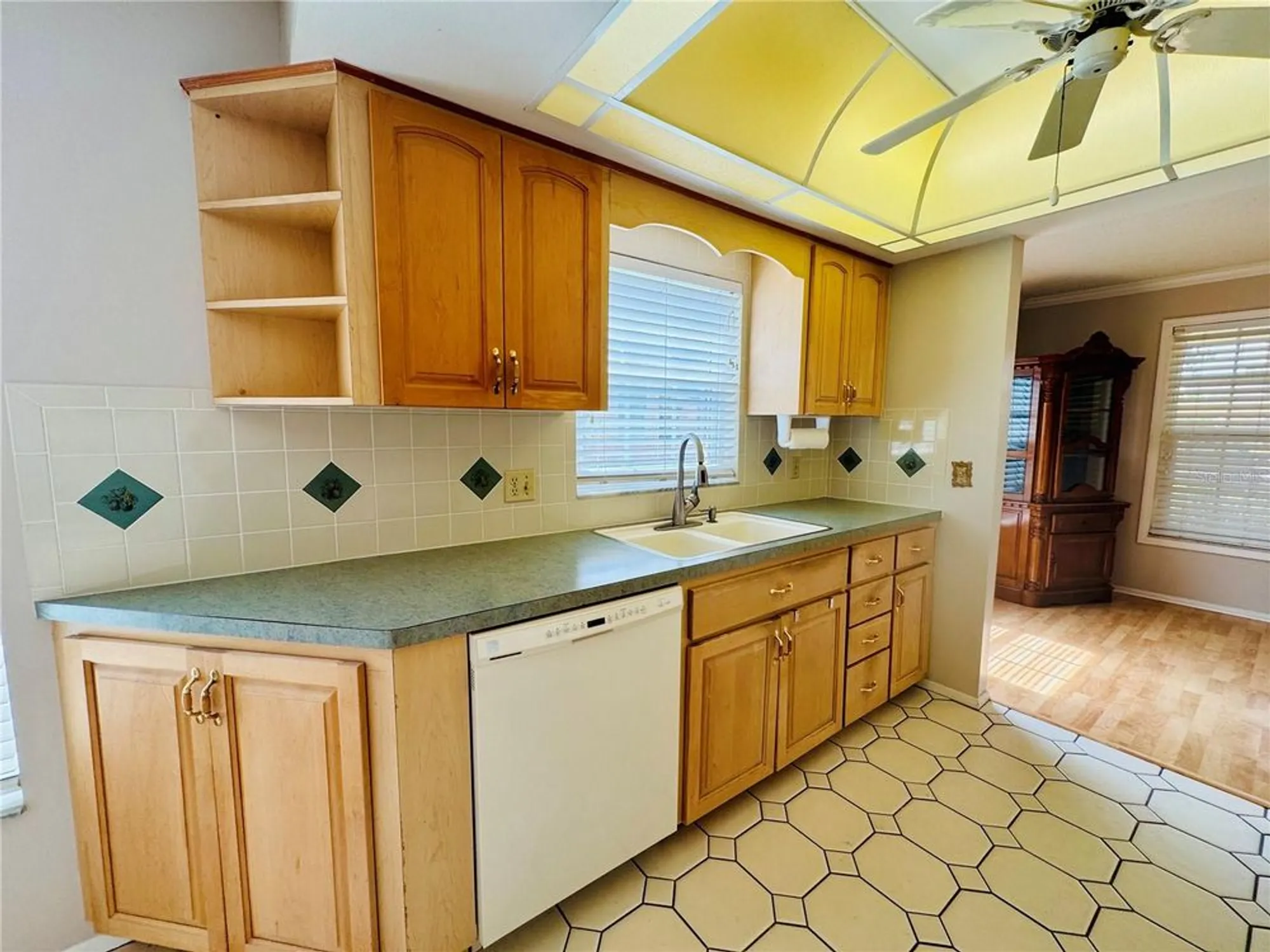 Property Slideshow image 17 of 22 | 4961 grist mill cir, New Port Richey, FL, 34655