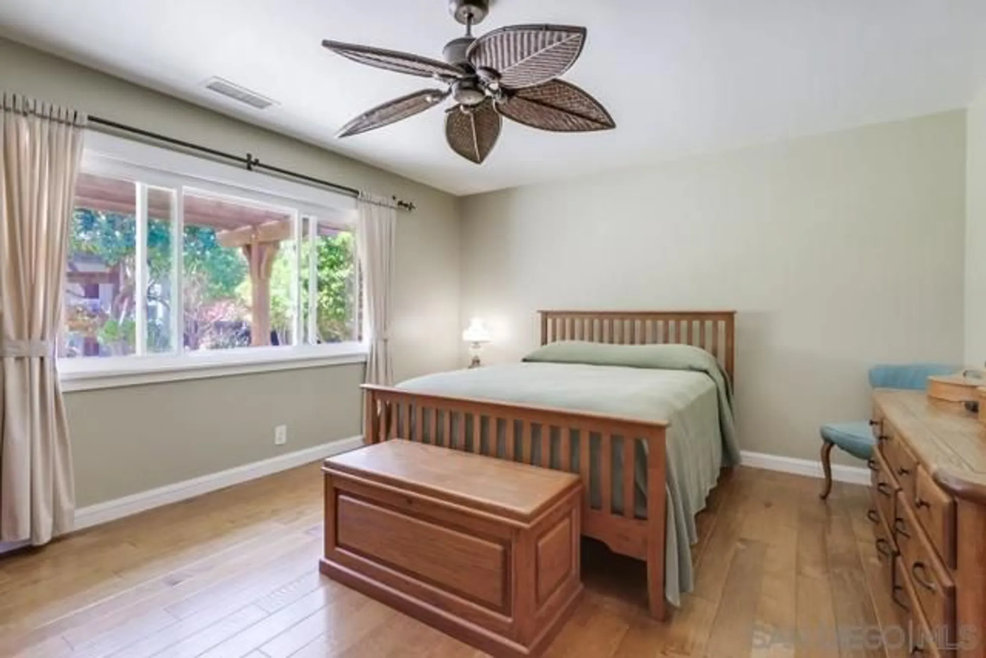 Property Slideshow image 27 of 44 | 1454 la plaza dr, San Marcos, CA, 92078