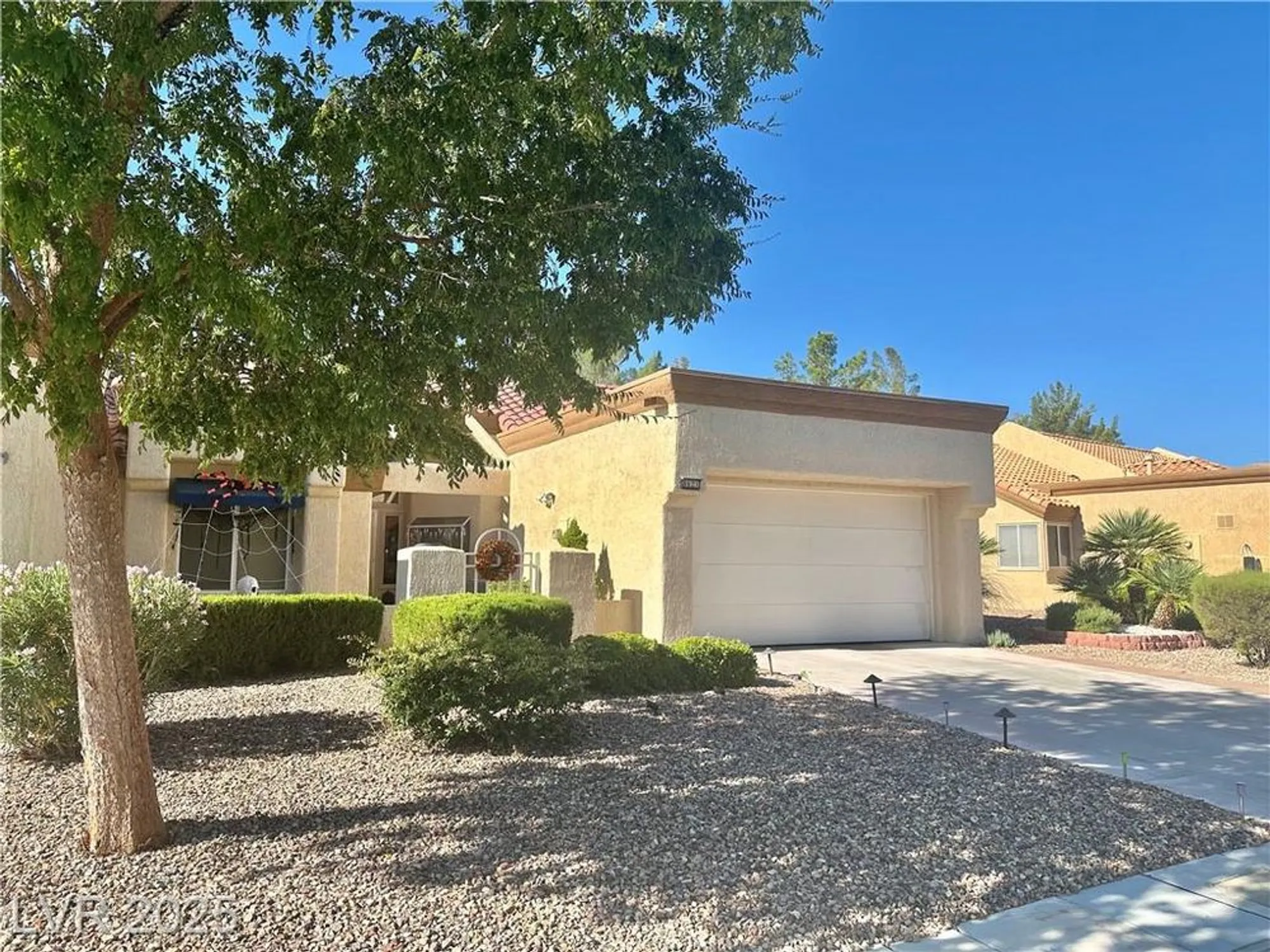 Property Slideshow image 3 of 25 | 8621 prairie hill dr, Las Vegas, NV, 89134