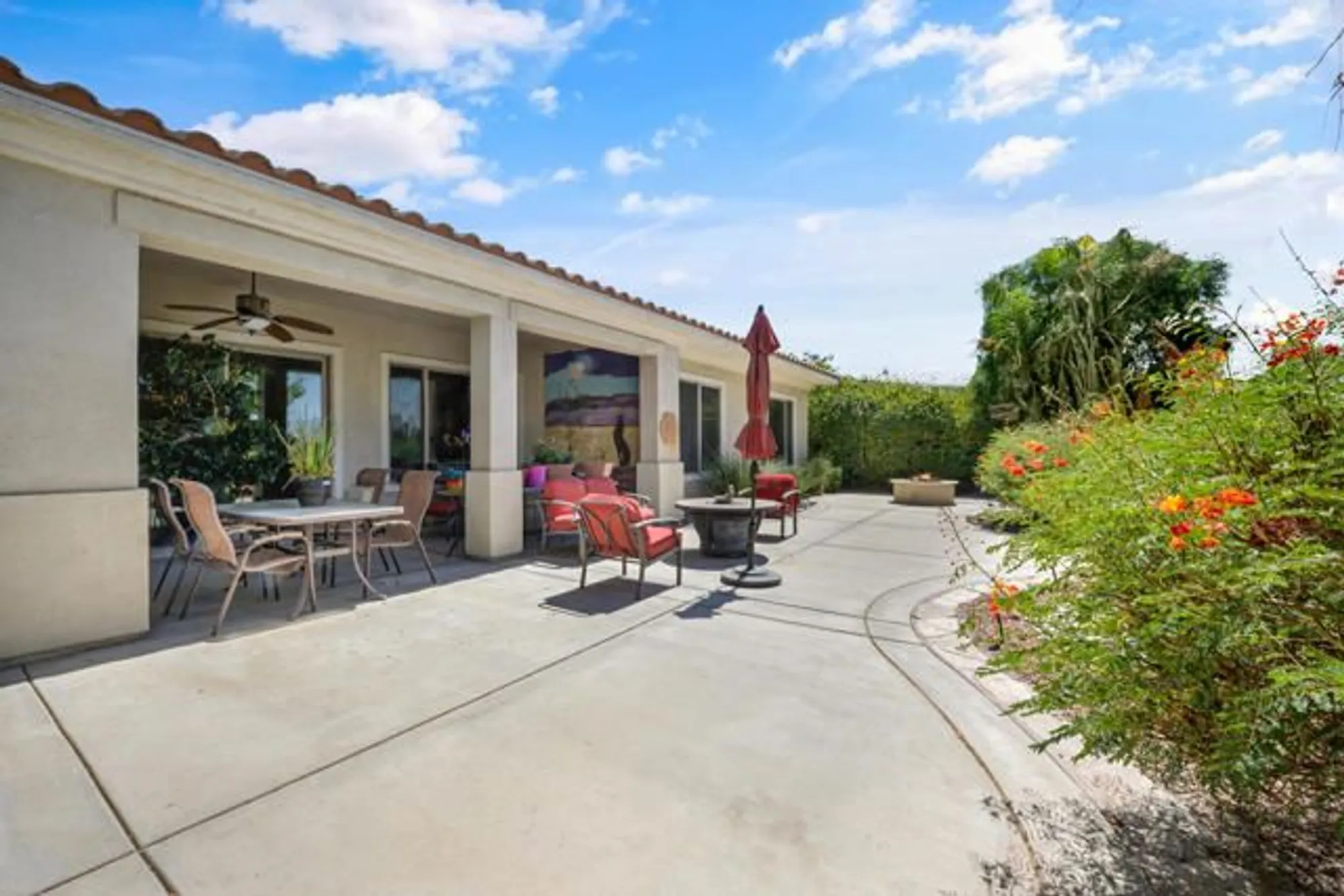 Property Slideshow image 27 of 47 | 81193 avenida tres lagunas, Indio, CA, 92203