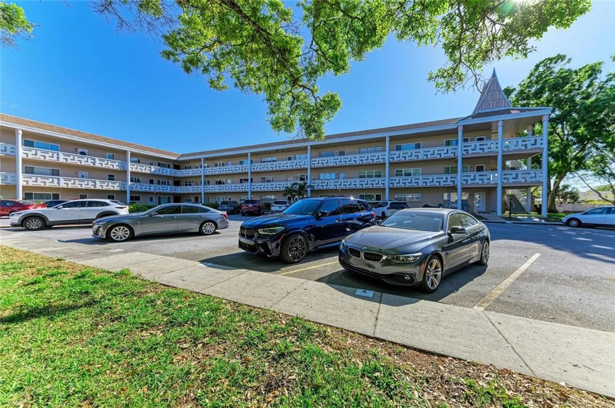 Property Slideshow image 1 of 35 | 2435 sumatran way 35, Clearwater, FL, 33763