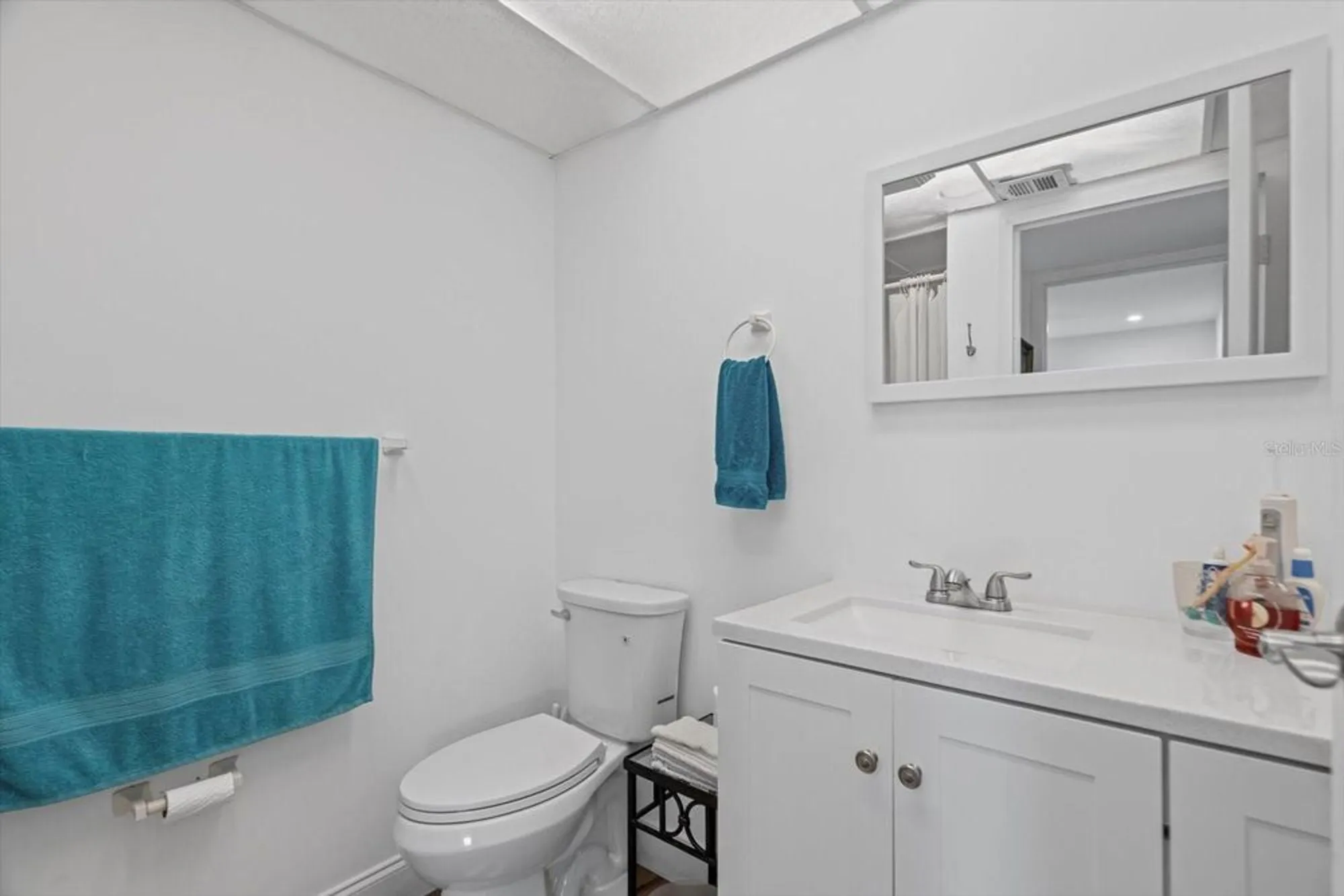 Property Slideshow image 12 of 19 | 202 bedford trl apt 120, Sun City Center, FL, 33573