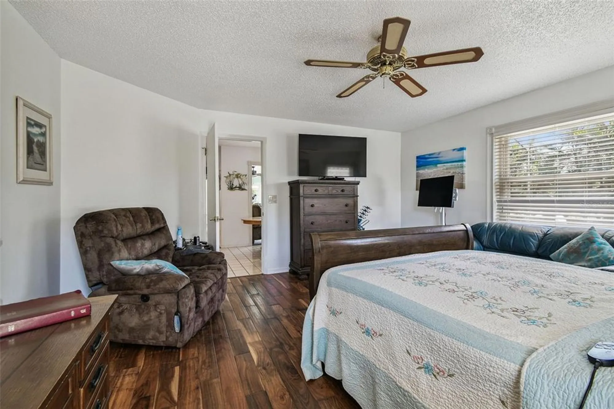 Property Slideshow image 23 of 62 | 706 plumbrook rd, Sun City Center, FL, 33573