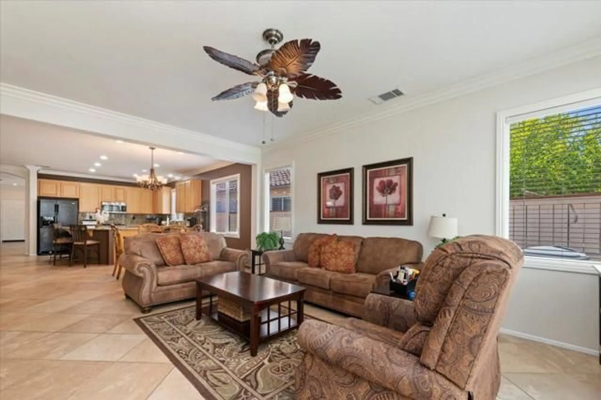 Property Slideshow image 20 of 37 | 28026 crystal spring dr, Menifee, CA, 92584