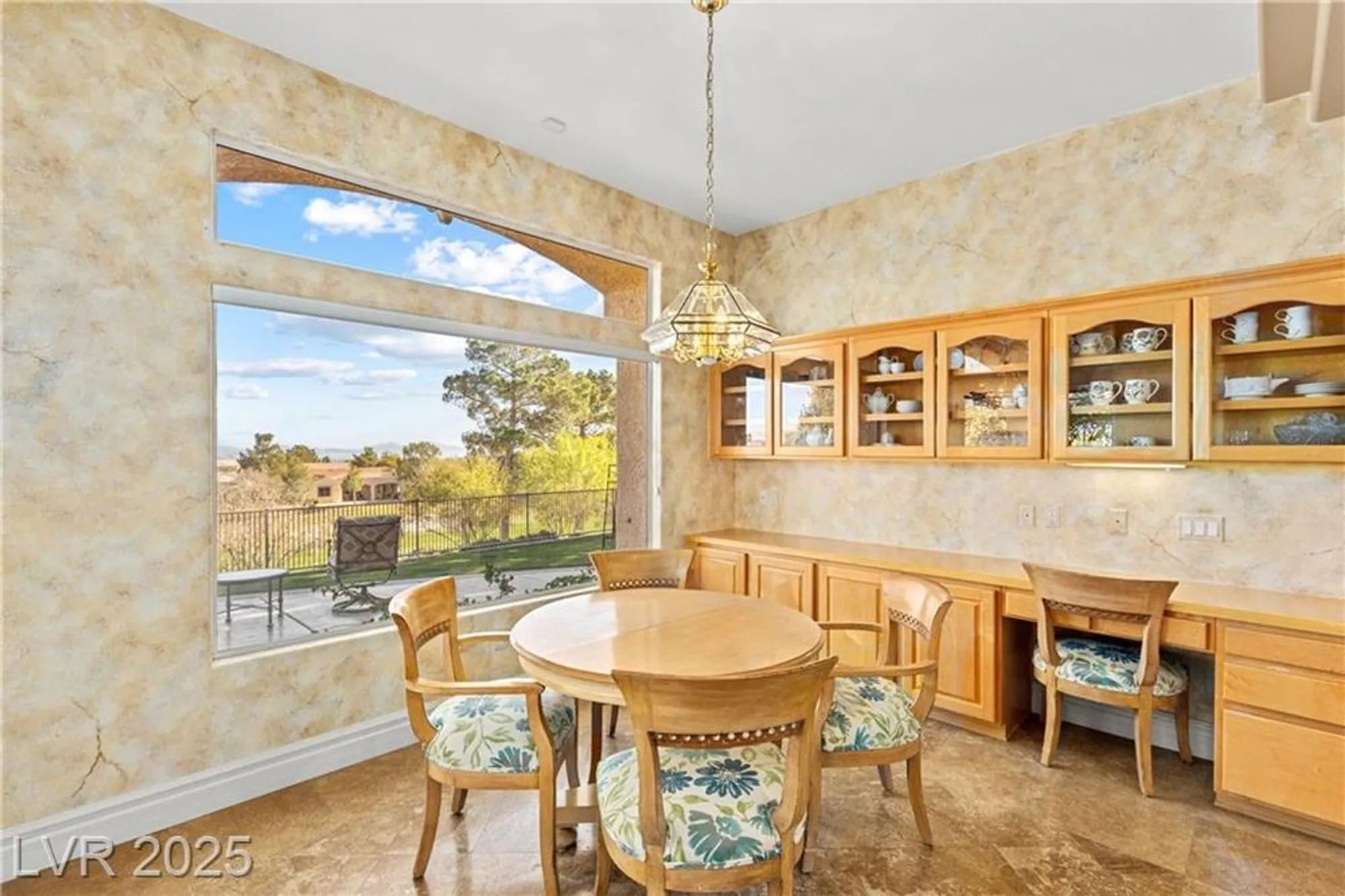 Property Slideshow image 17 of 29 | 3024 highland falls dr, Las Vegas, NV, 89134