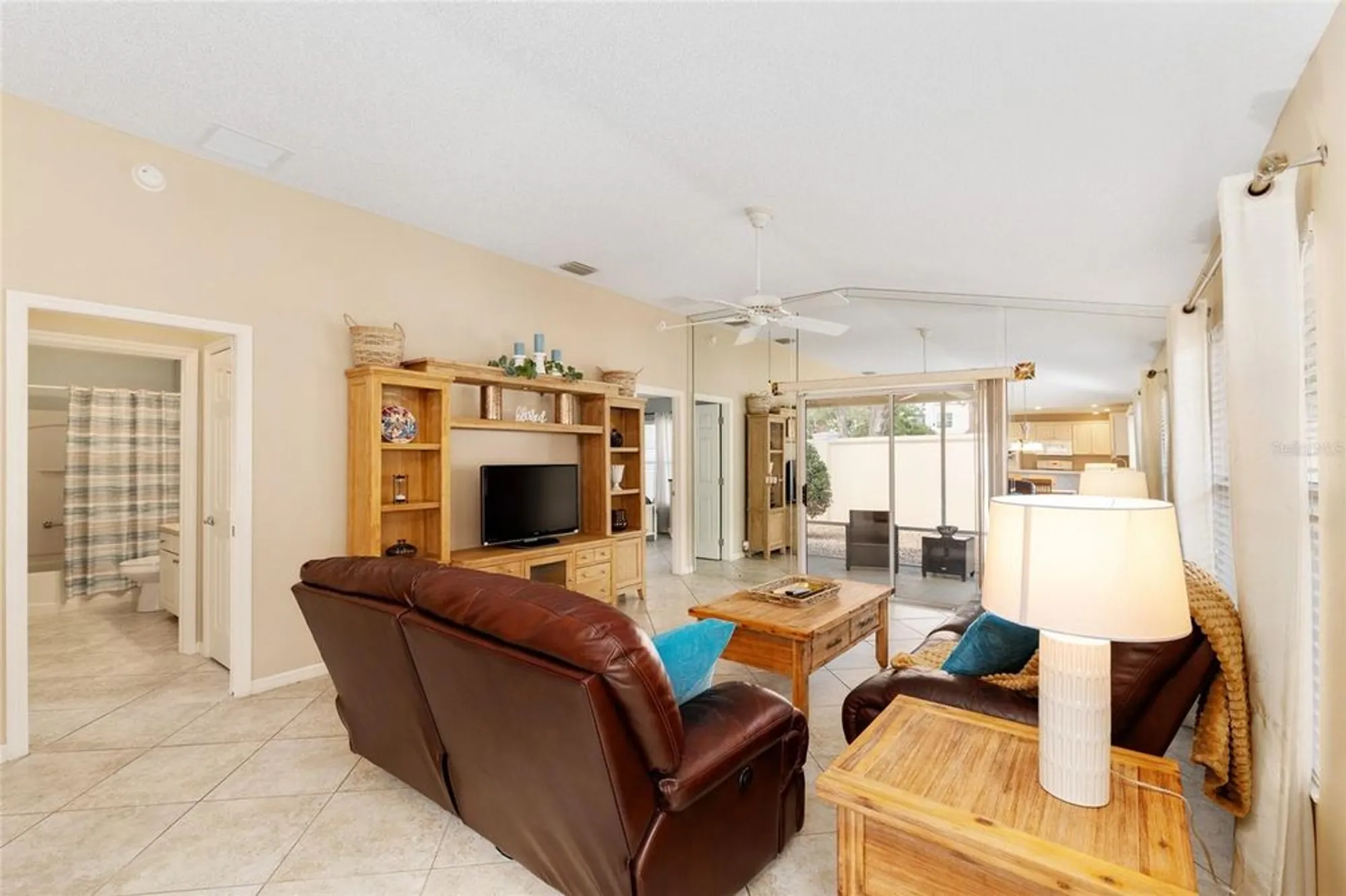 Property Slideshow image 16 of 48 | 2117 smoaks st, The Villages, FL, 32162